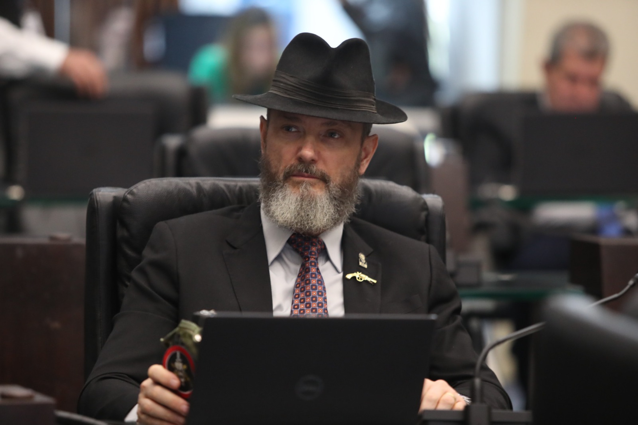 Projeto de lei prevê multa para invasores de propriedades rurais e urbanas no Paraná