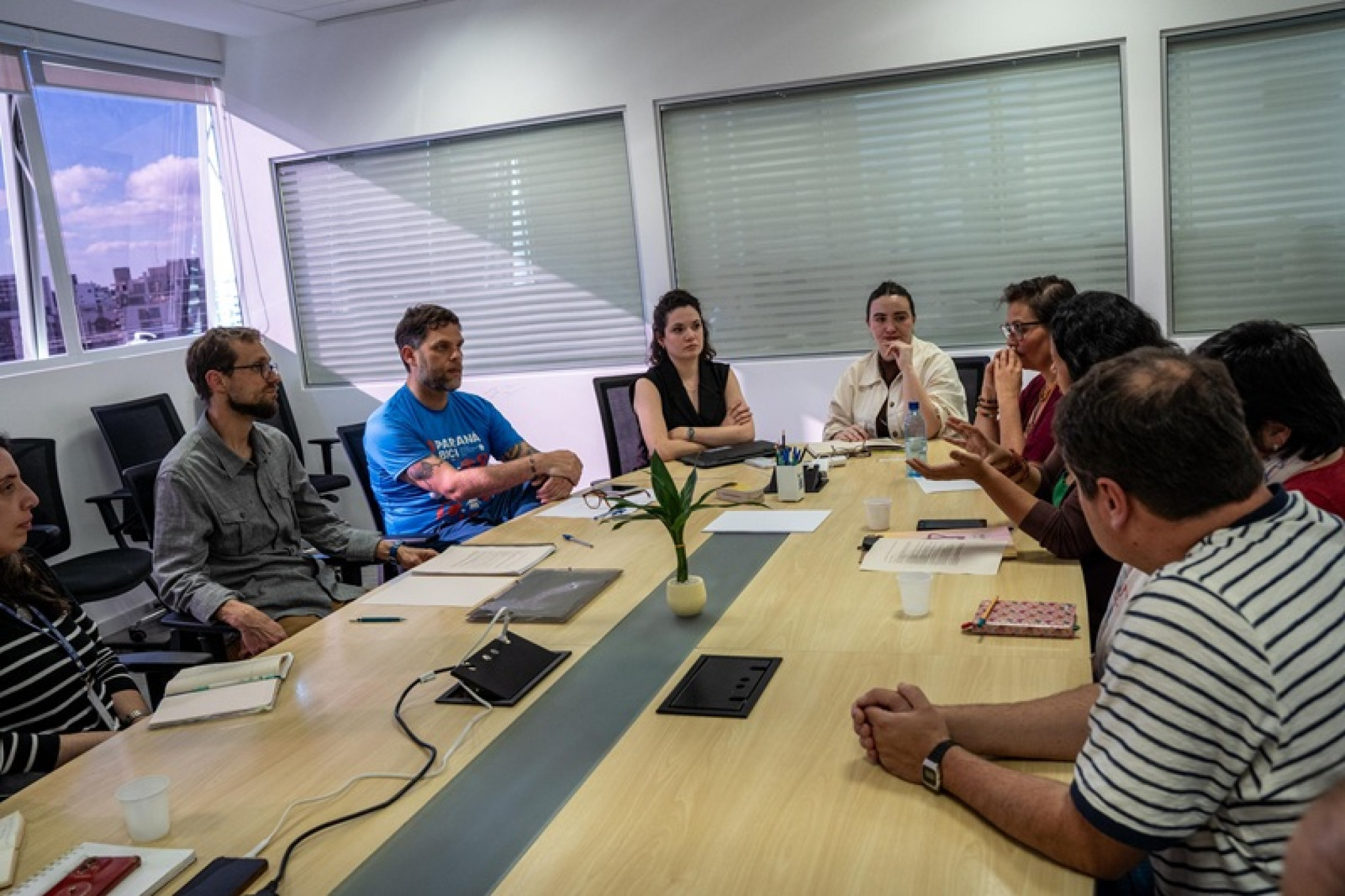 Deputado Goura (PDT) participa de reunião com representantes das escolas Waldorf