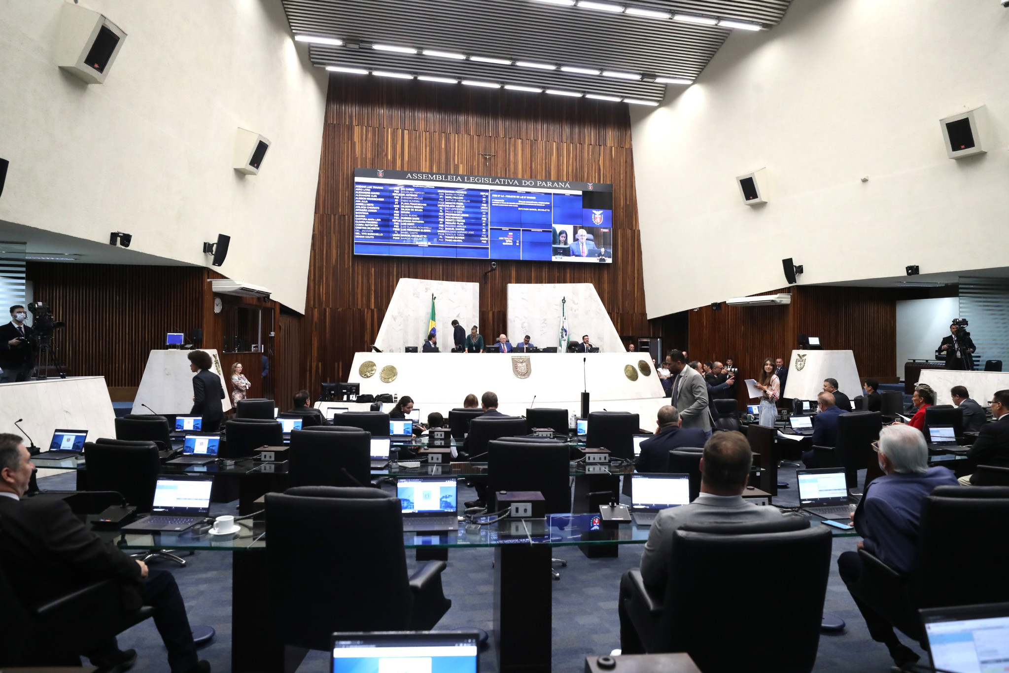 Deputados reforçam medidas para coibir trotes violentos nas instituições de ensino no Paraná