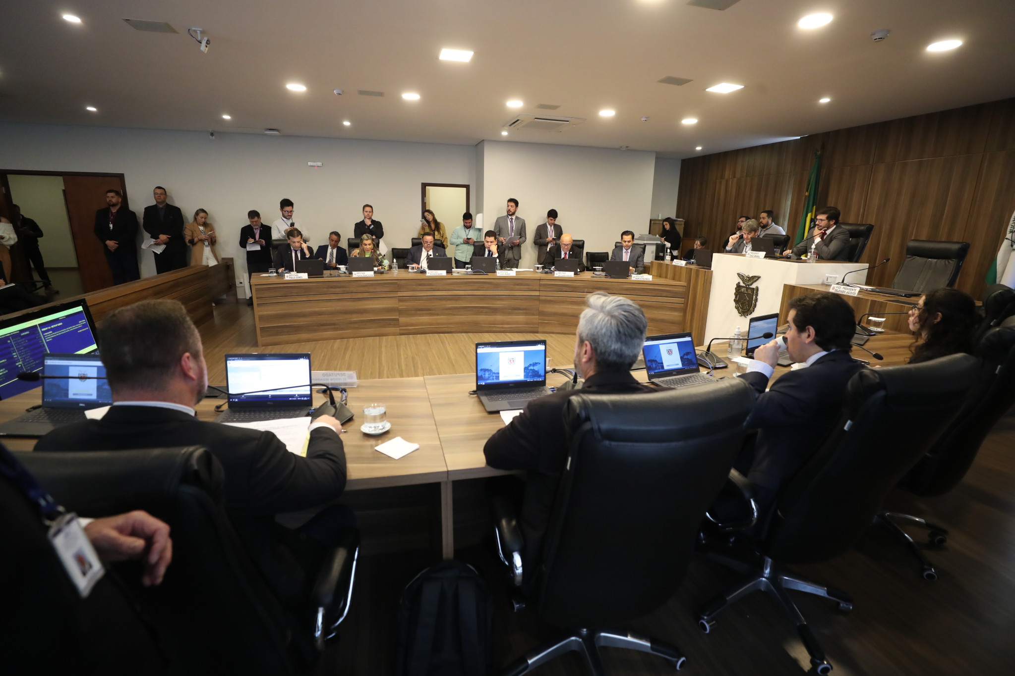 CCJ inicia debate de proposta que cria política sobre hidrogênio renovável no Paraná