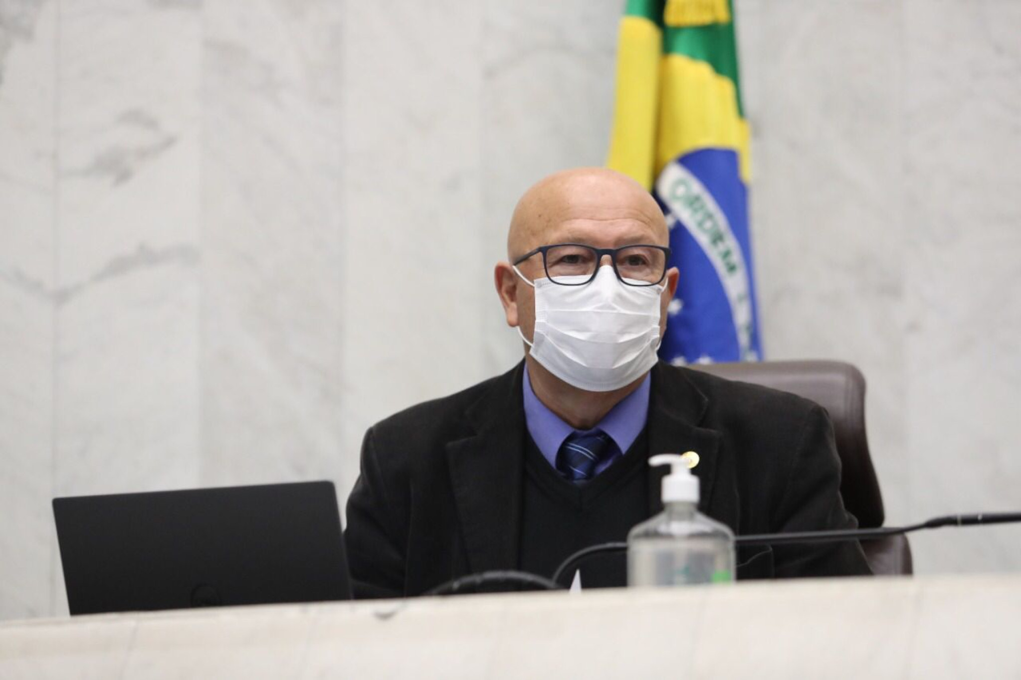 Nova política dos combustíveis é mais um factoide, afirma deputado Romanelli