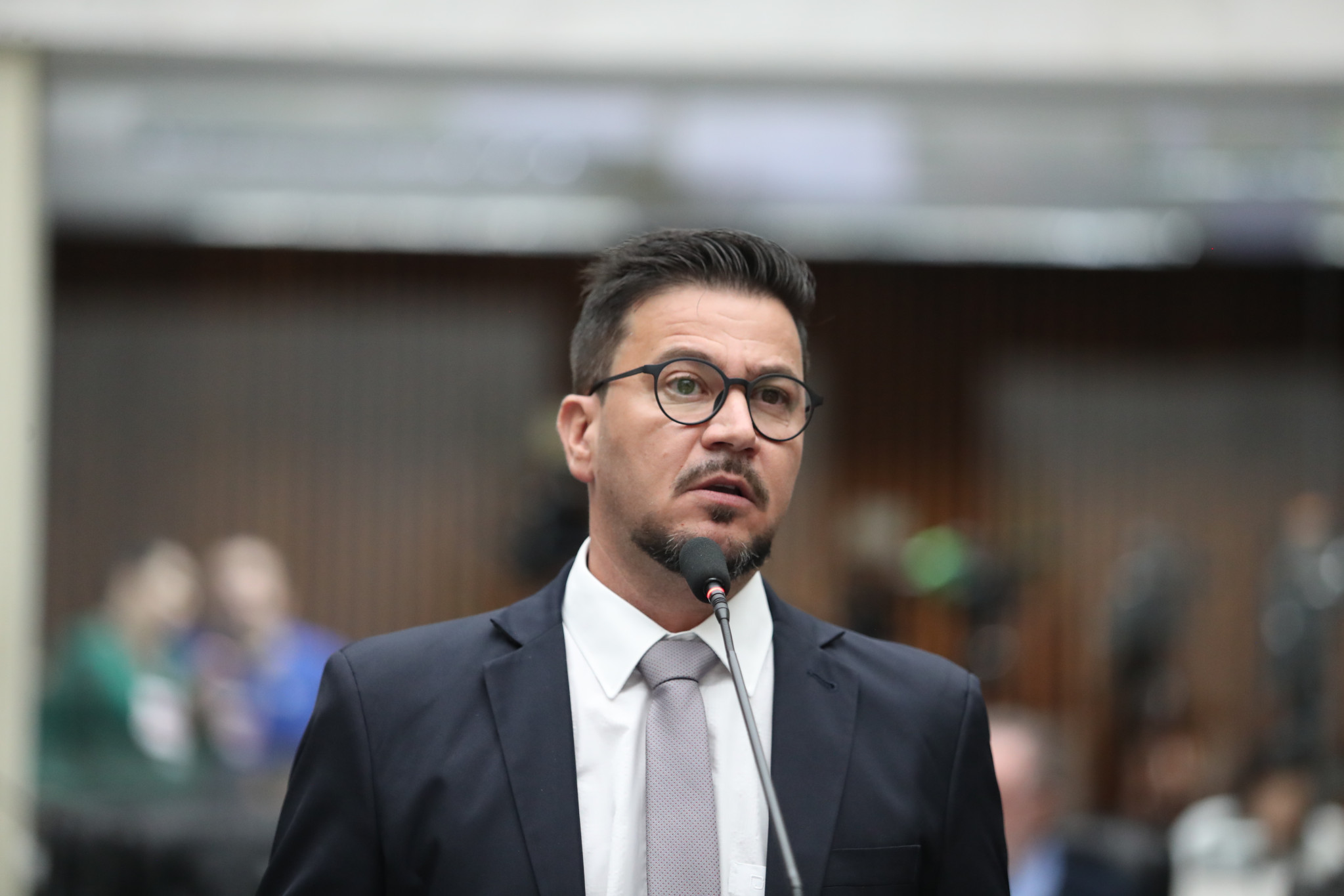 Oposição questiona cumprimento de metas fiscais do Governo do Estado