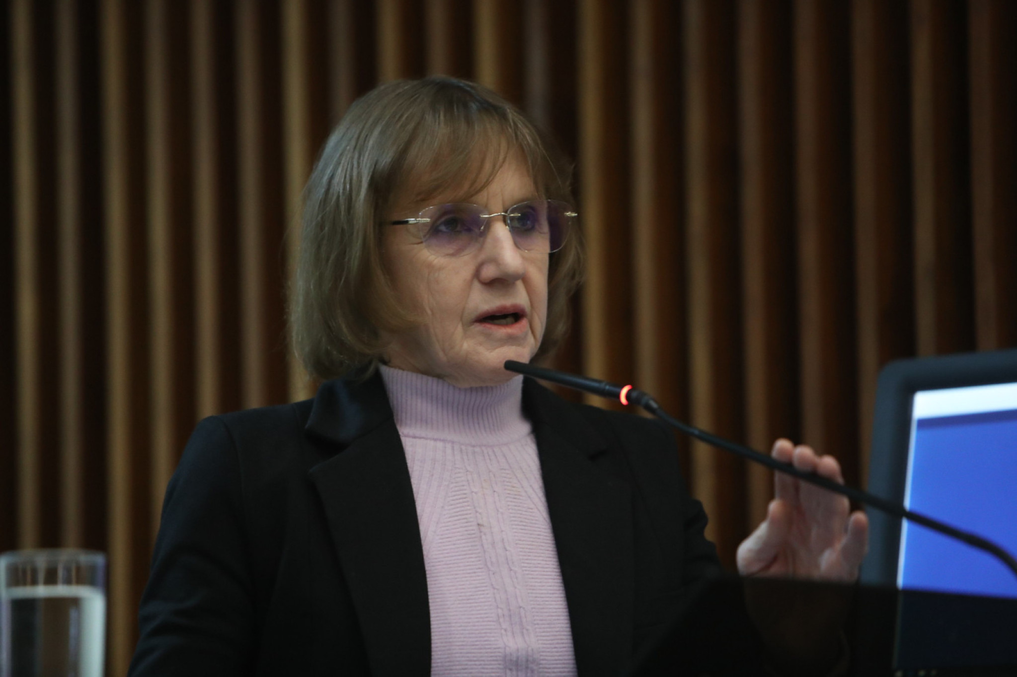 Deputada Luciana Rafagnin (PT) cobra providências da Copel sobre falta de energia em Palmas