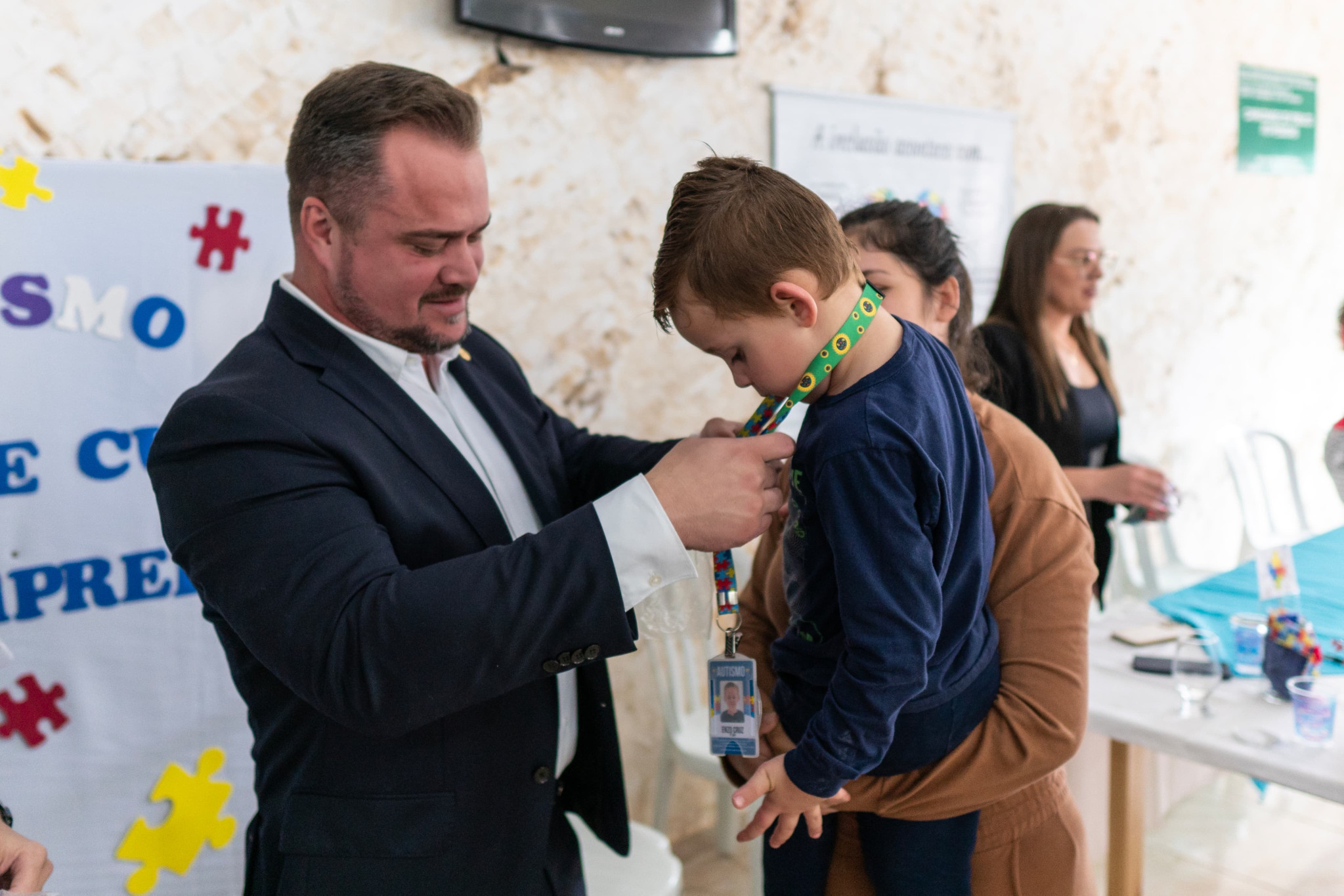 “Abril da Inclusão promove avanços e celebra direitos das pessoas autistas”, diz deputado Alisson Wandscheer (SD)