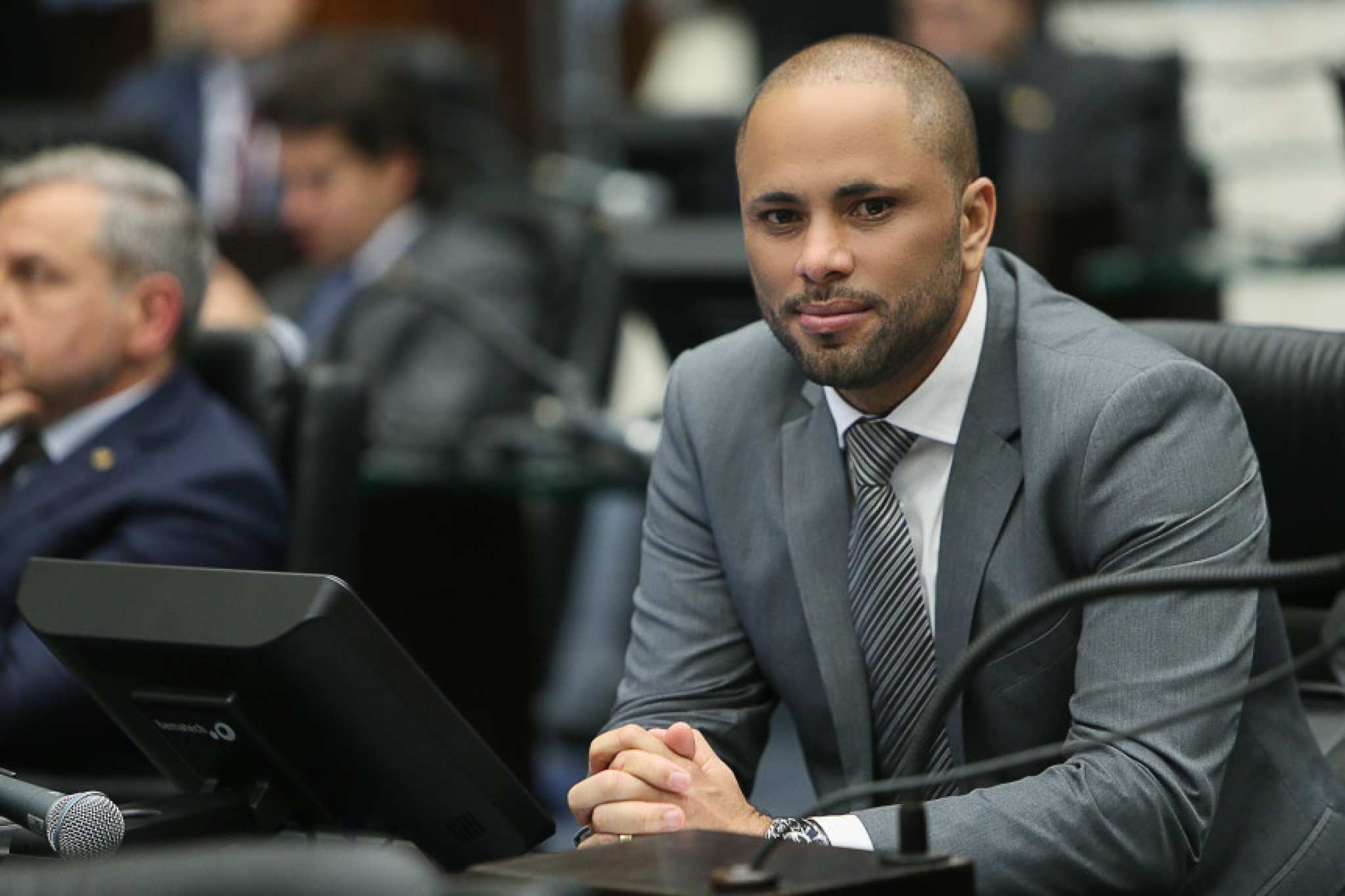 Projeto cria campanha permanente contra a importunação sexual no transporte coletivo intermunicipal