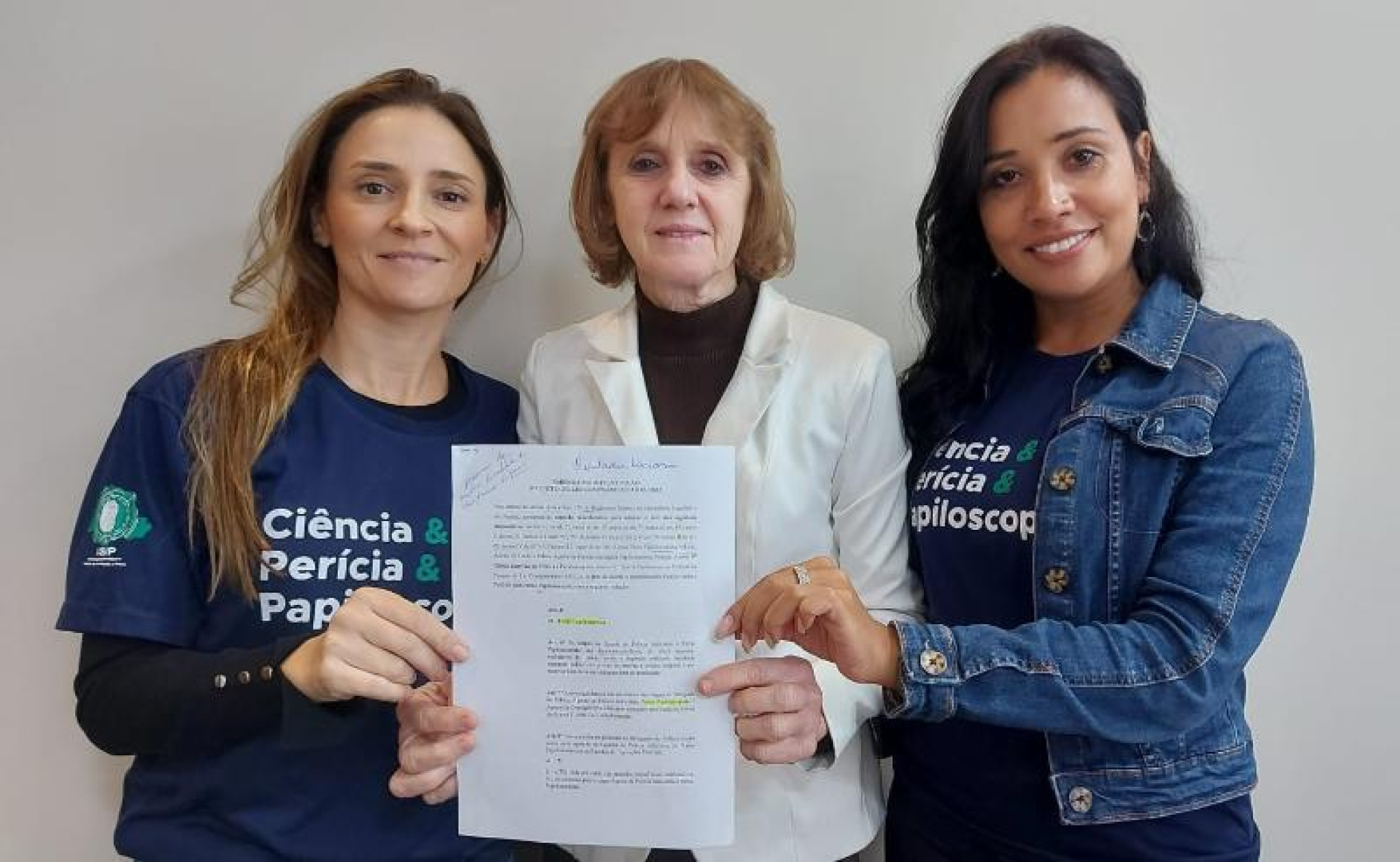 Emenda da deputada Luciana Rafagnin (PT) propõe acrescentar “perito” ao nome do cargo de papiloscopista da Polícia Civil