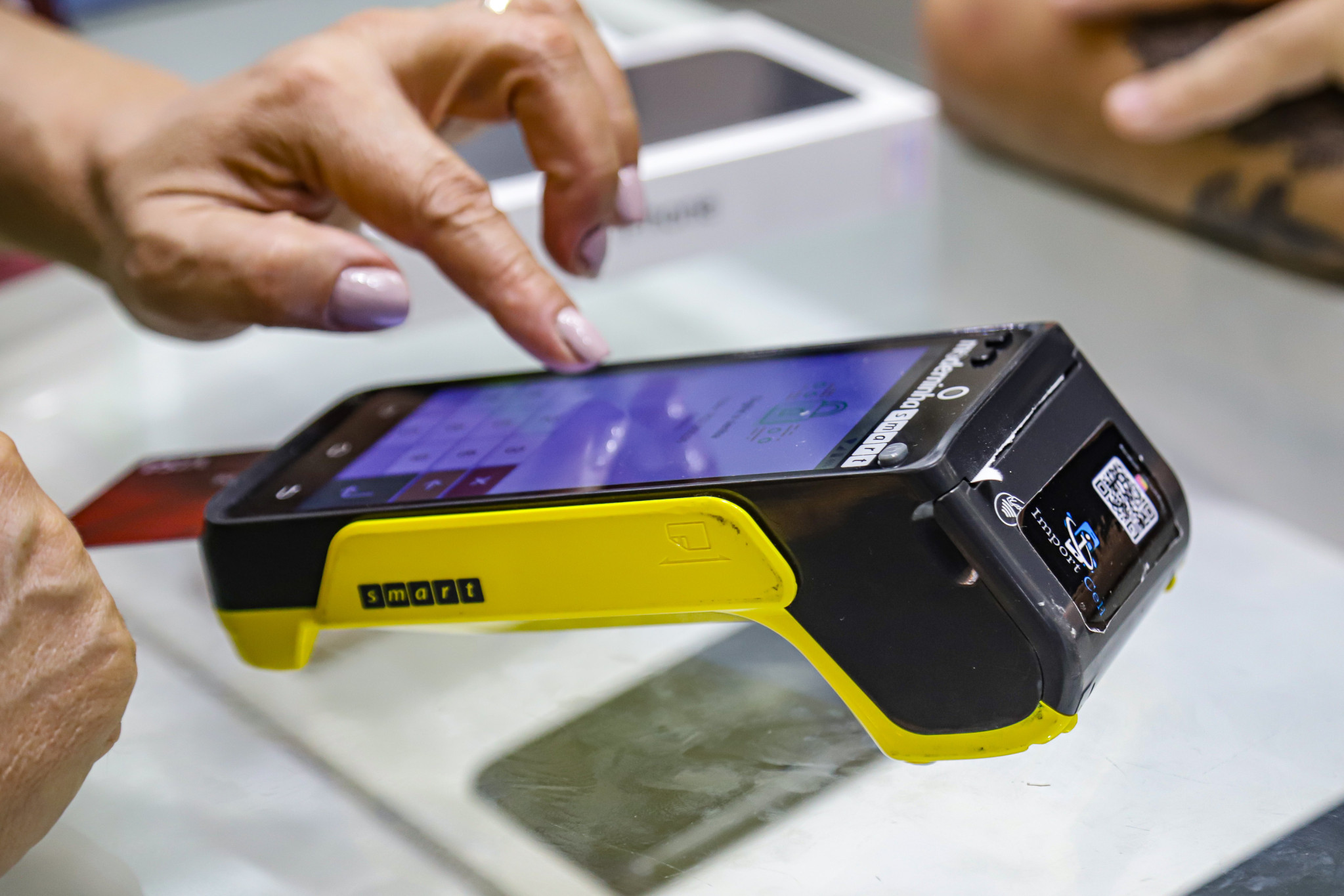 Projetos ampliam acessibilidade de pessoas com deficiência visual em terminais de pagamento eletrônico