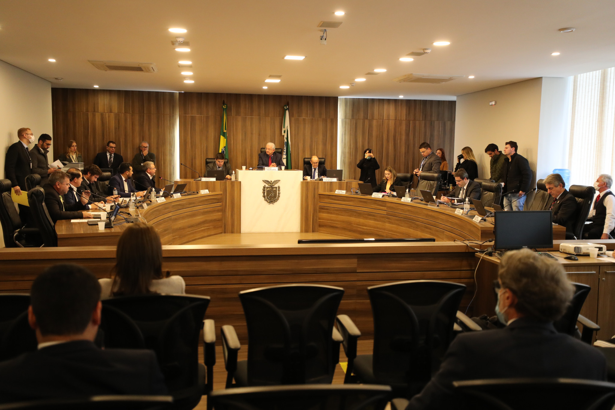 Votação do projeto que pretende facilitar ascensão funcional na PM é adiada na CCJ