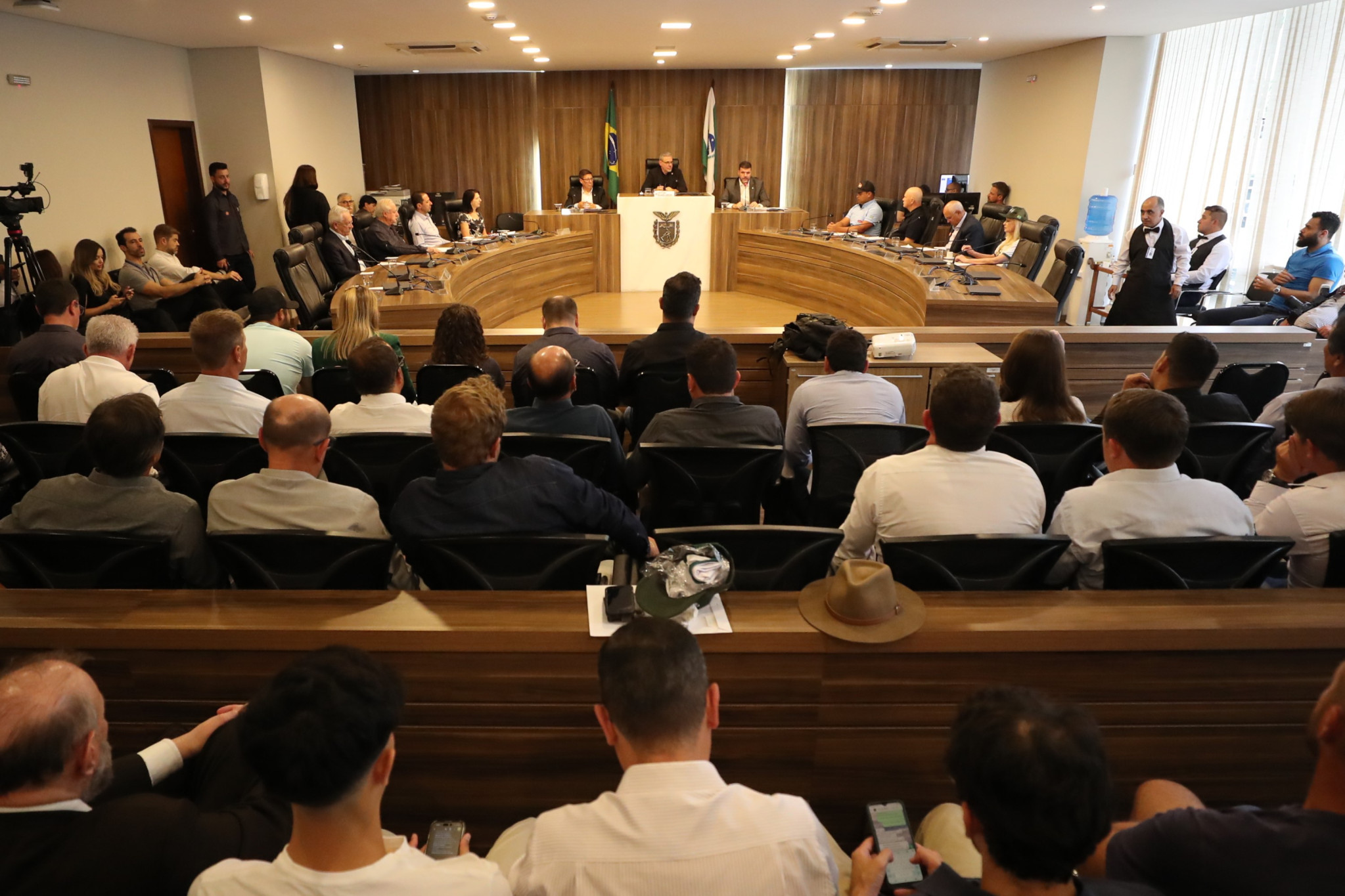 Audiência pública da Assembleia Legislativa debate futuro dos criadores de tilápia no Paraná