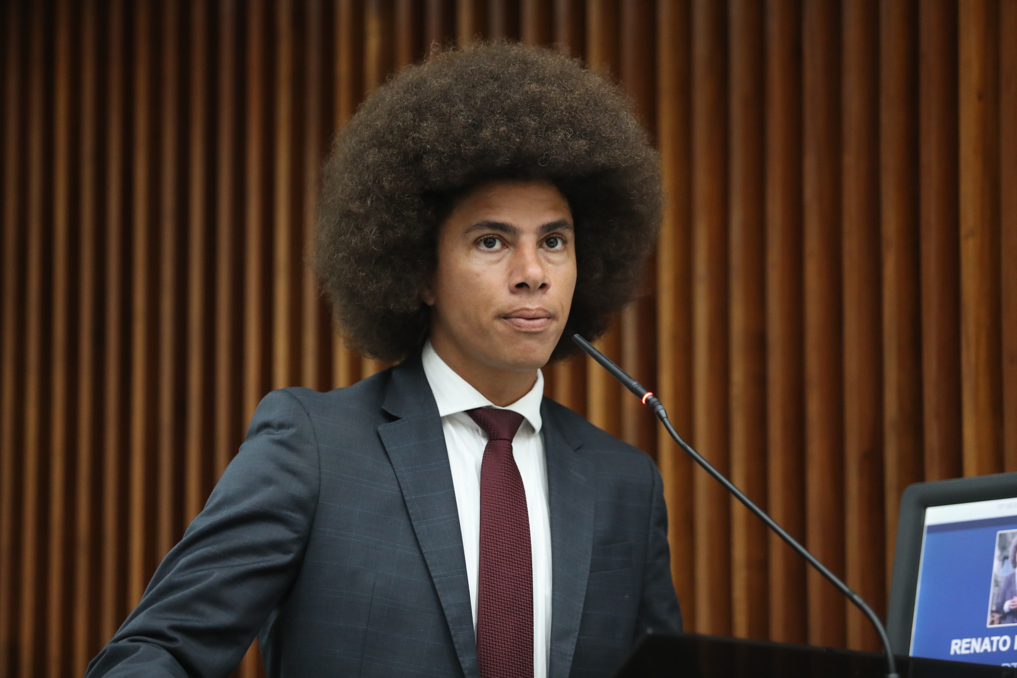 Prerrogativas parlamentares do deputado Renato Freitas (PT) são suspensas por 30 dias