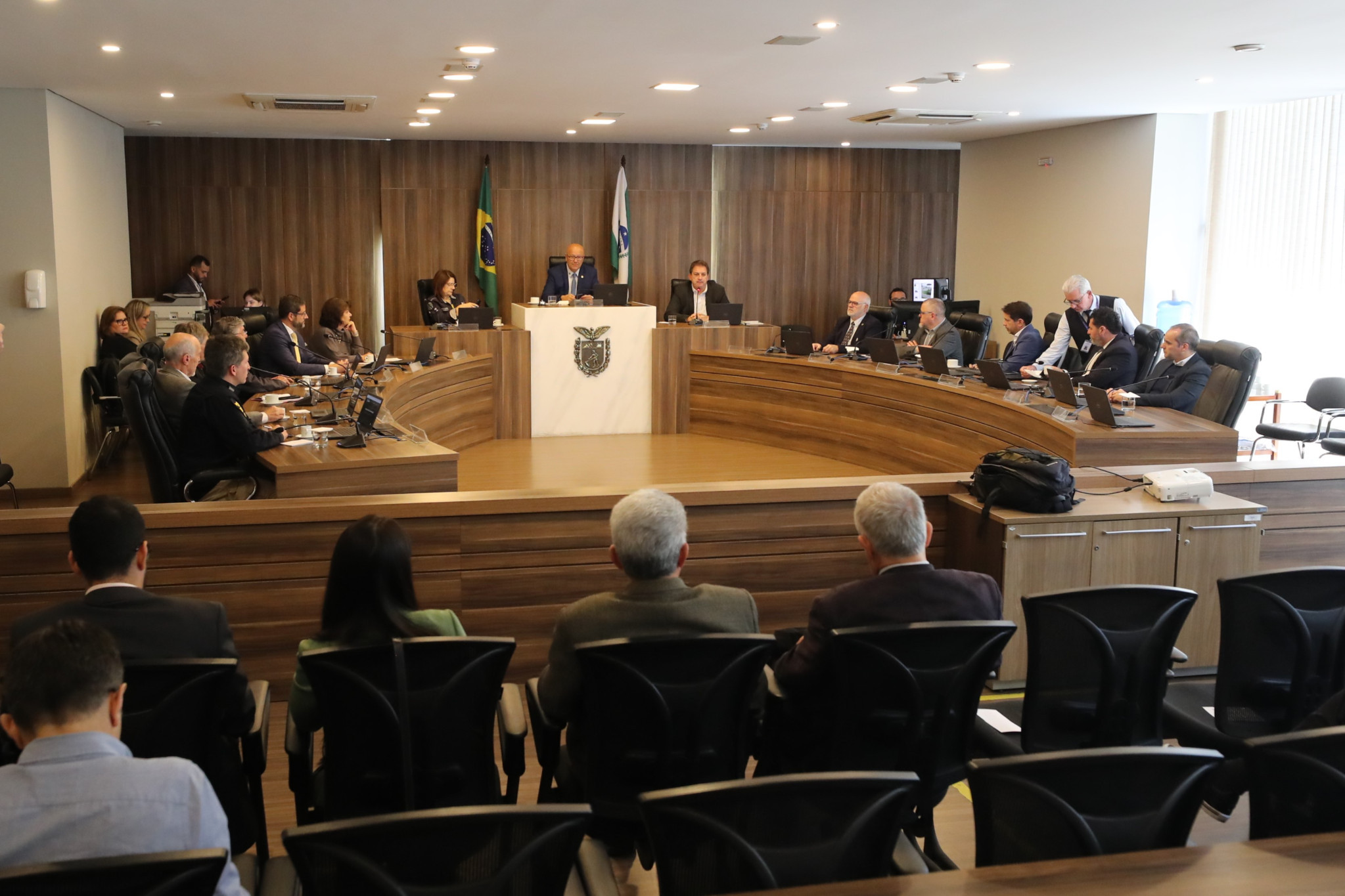 Pedágios no Paraná: deputados e entidades debatem fiscalização e mais transparência nos contratos
