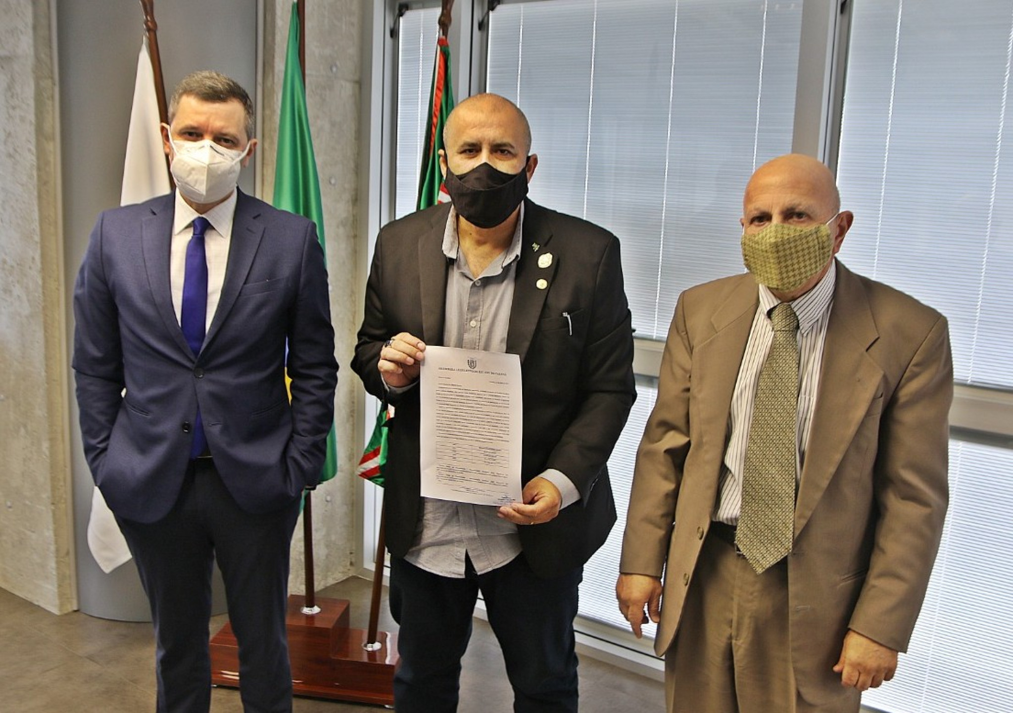 Deputados pedem que MP investigue repasses de R$ 95 milhões ao Tecpar