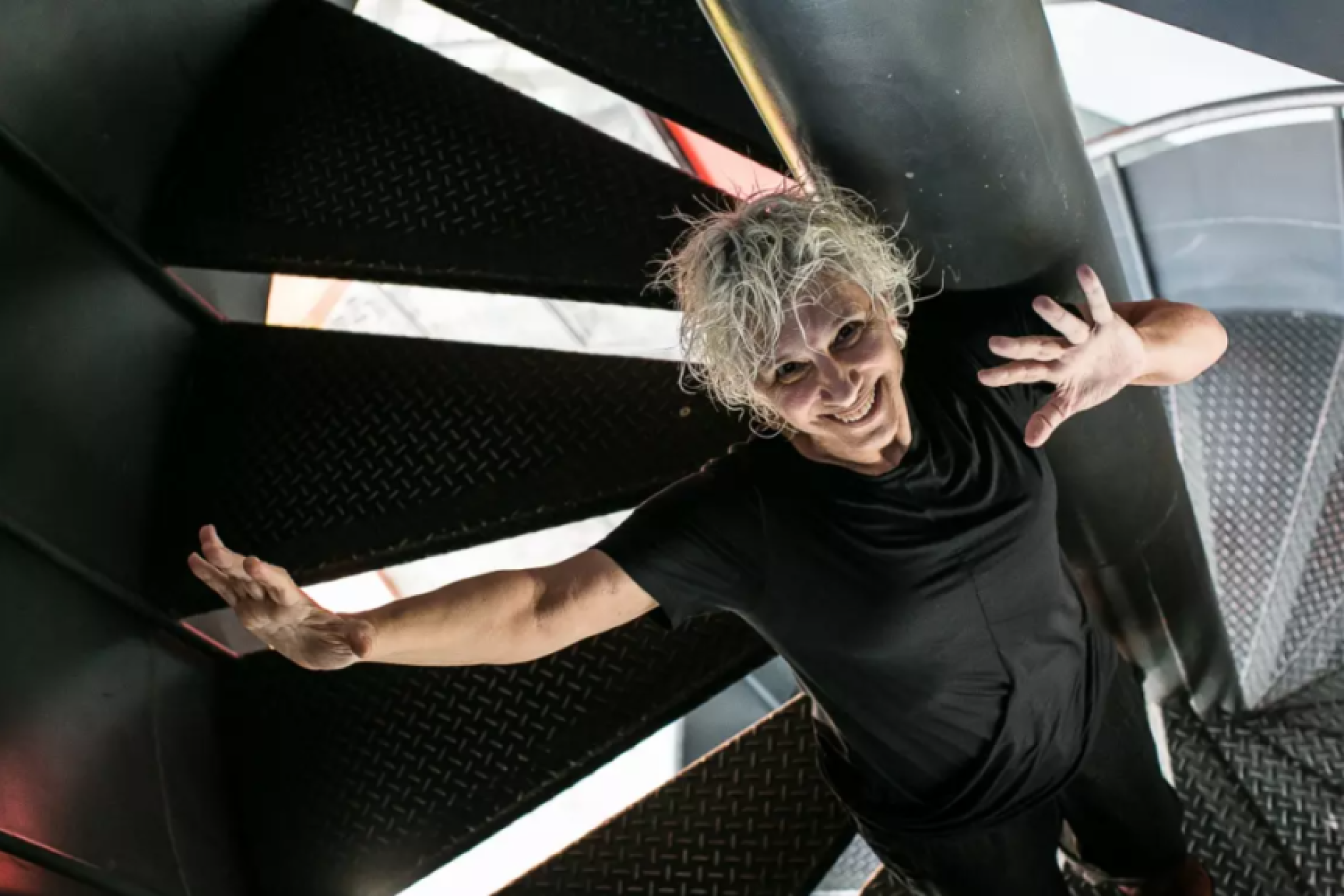 Em Sessão Solene, Assembleia Legislativa entrega título de cidadã benemérita à atriz Denise Stoklos