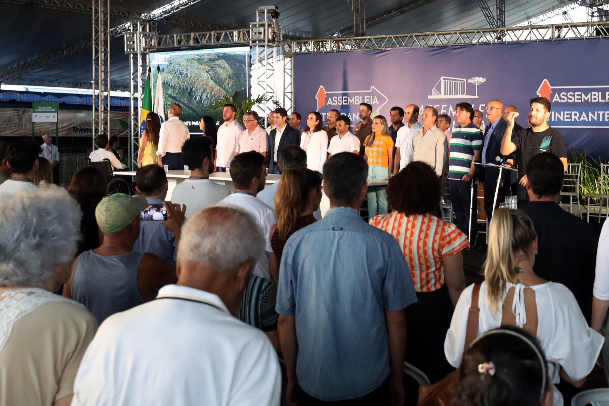 Em Sessão Especial, Assembleia Legislativa recebe reivindicações de Telêmaco Borba