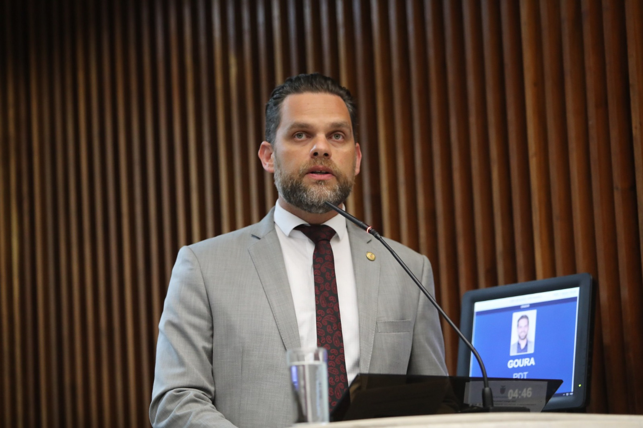 Deputado Goura (PDT) propõe lei do desarmamento do Estado do Paraná