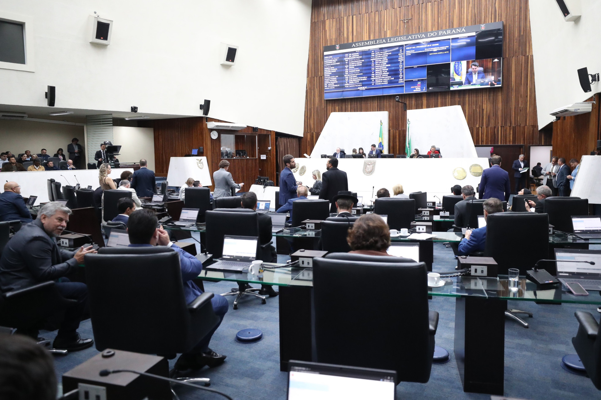 Parlamento aprova doação de imóveis para atender áreas de saúde, segurança, lazer e prestação de serviços municipais
