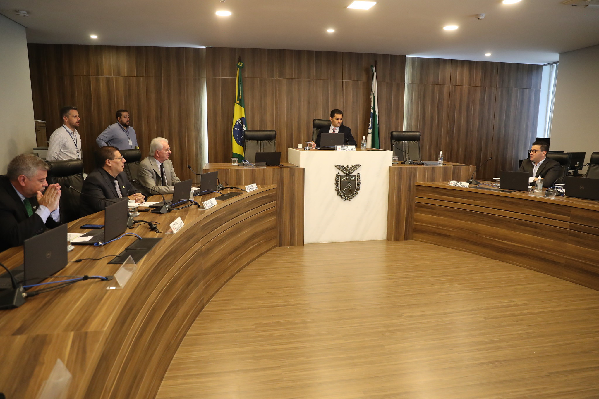 Comissão de Finanças aprecia propostas do Poder Executivo
