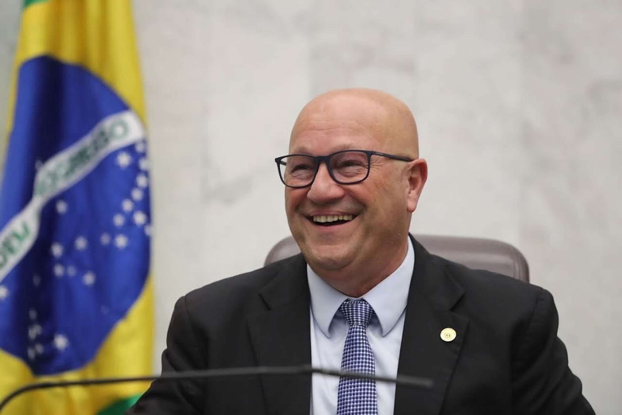 Paraná segue com maior salário mínimo do Brasil, diz deputado Luiz Claudio Romanelli (PSD)