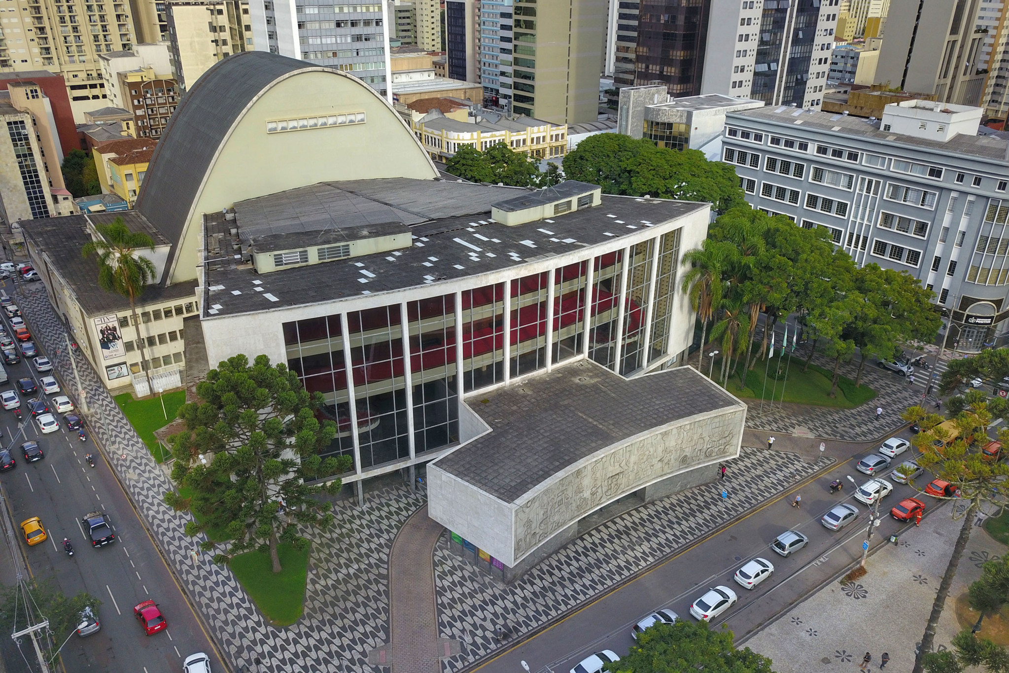 Sessão Solene na Assembleia Legislativa vai celebrar os 140 anos do Teatro Guaíra