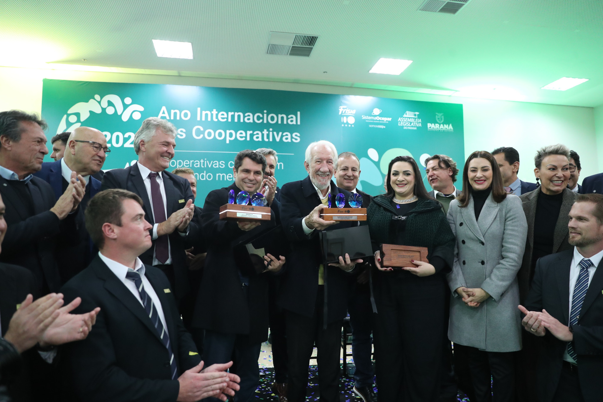 Assembleia Legislativa celebra centenário da Frísia e ano do cooperativismo