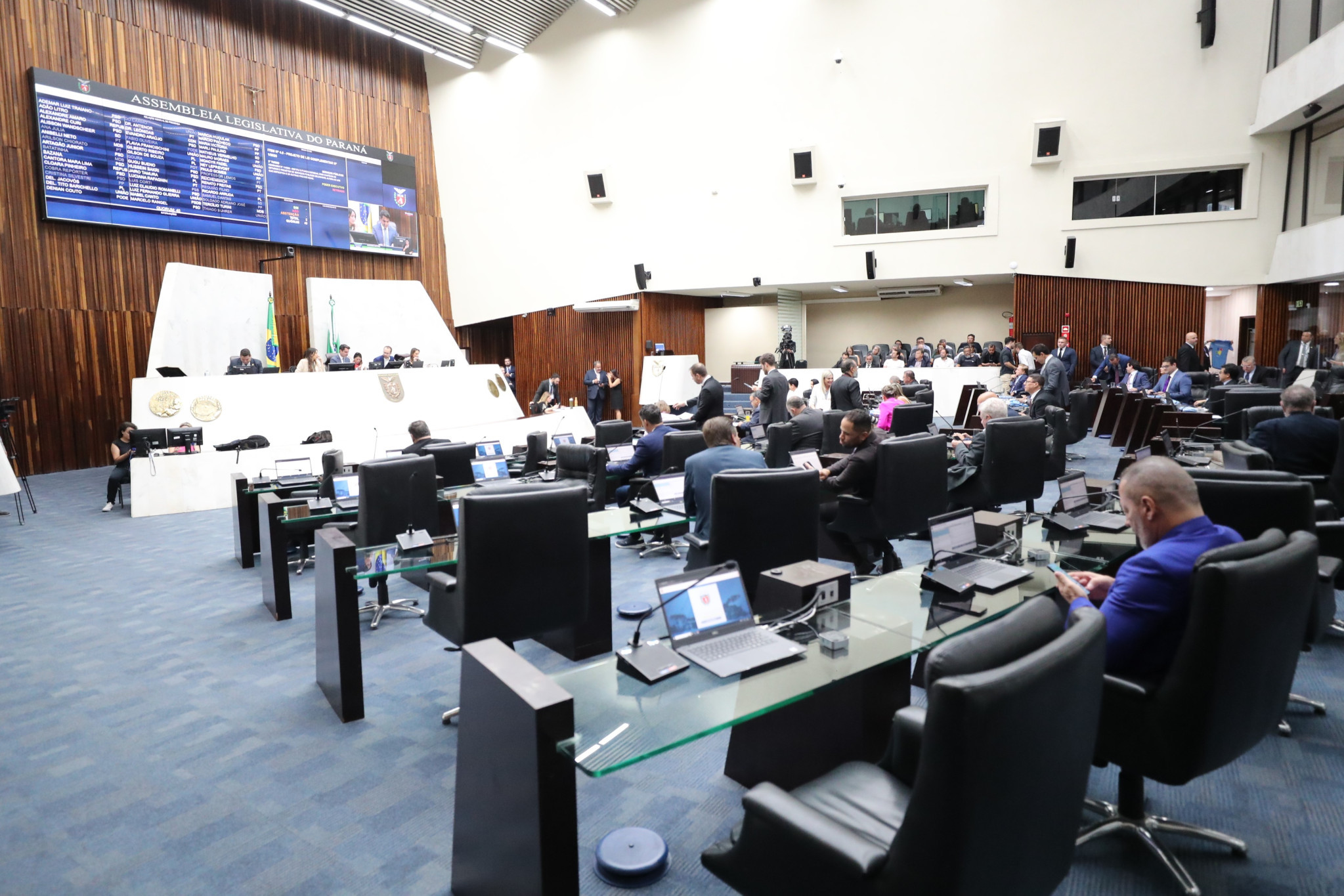 Aprovado projeto do Poder Executivo que fixa efetivo da Polícia Militar do Paraná