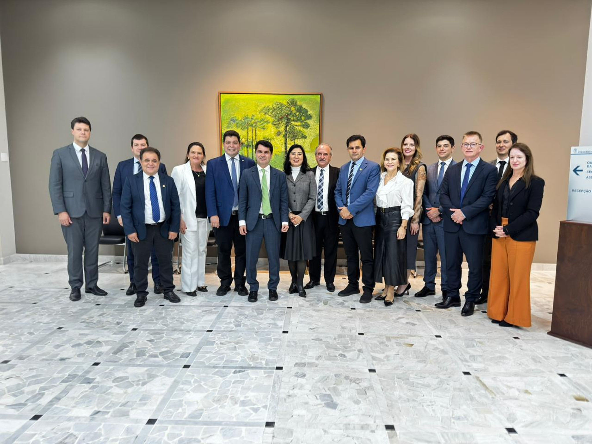 Comitiva reforça ao TJPR necessidade de nova Vara da Fazenda Pública em Cascavel