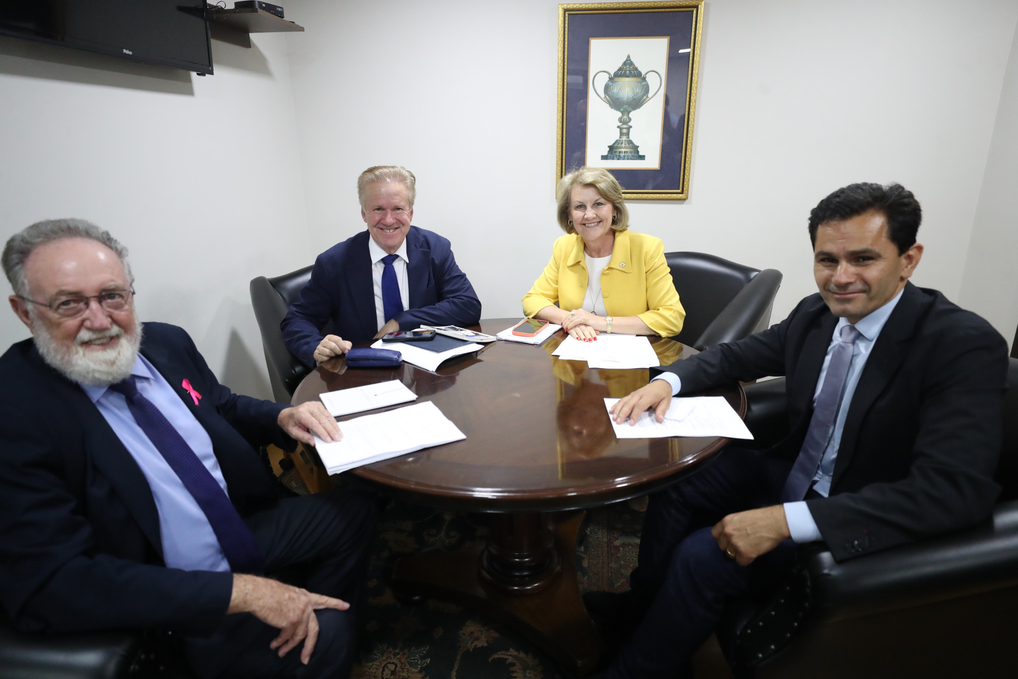 Projetos de lei que promovem o bem-estar físico e mental da população avançam na Assembleia Legislativa