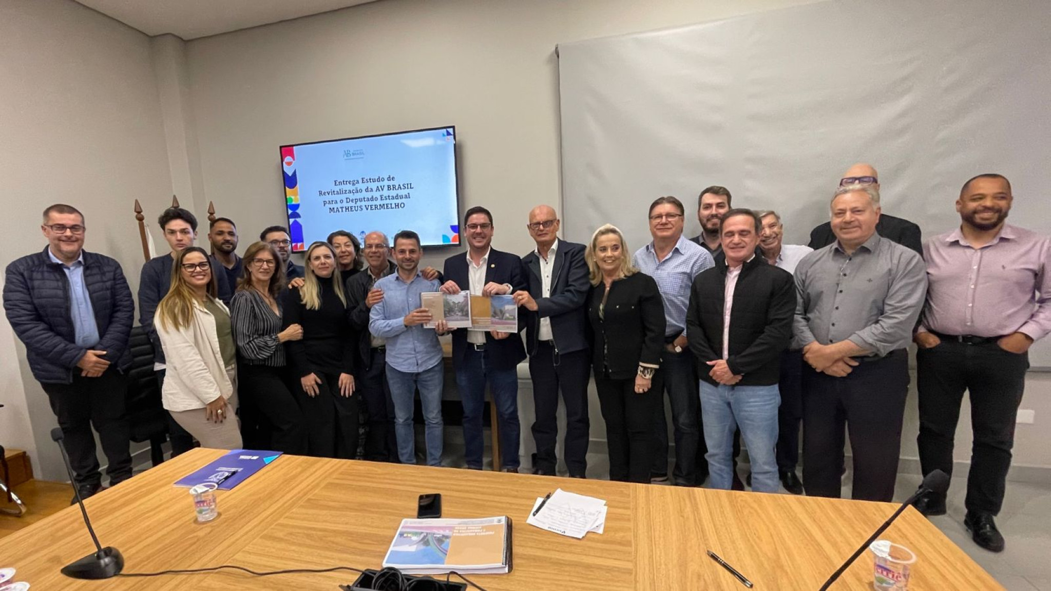 Deputado Matheus Vermelho (PP) garante R$ 500 mil para a Avenida Brasil, em Foz do Iguaçu