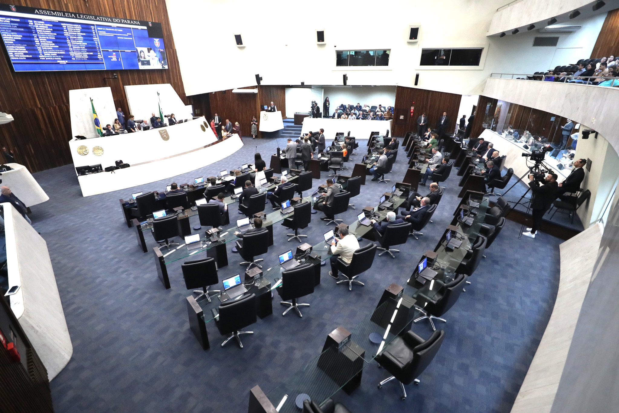 Desestatização da Ferroeste avança com alterações propostas pelos deputados