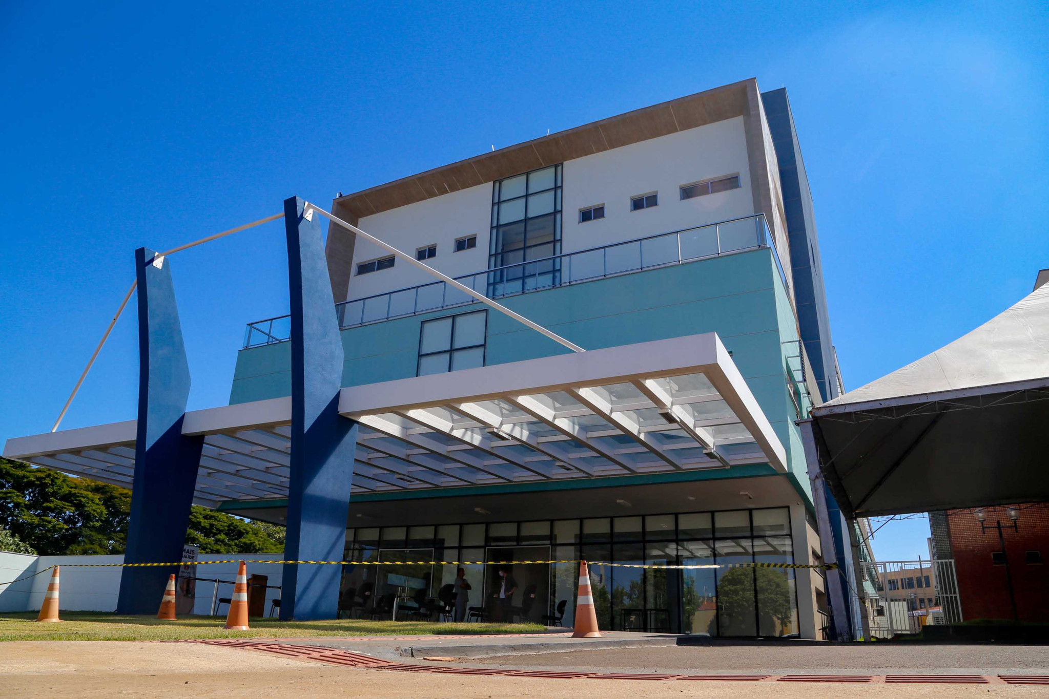 Assembleia aprova homenagem pelos 50 anos do HU de Londrina