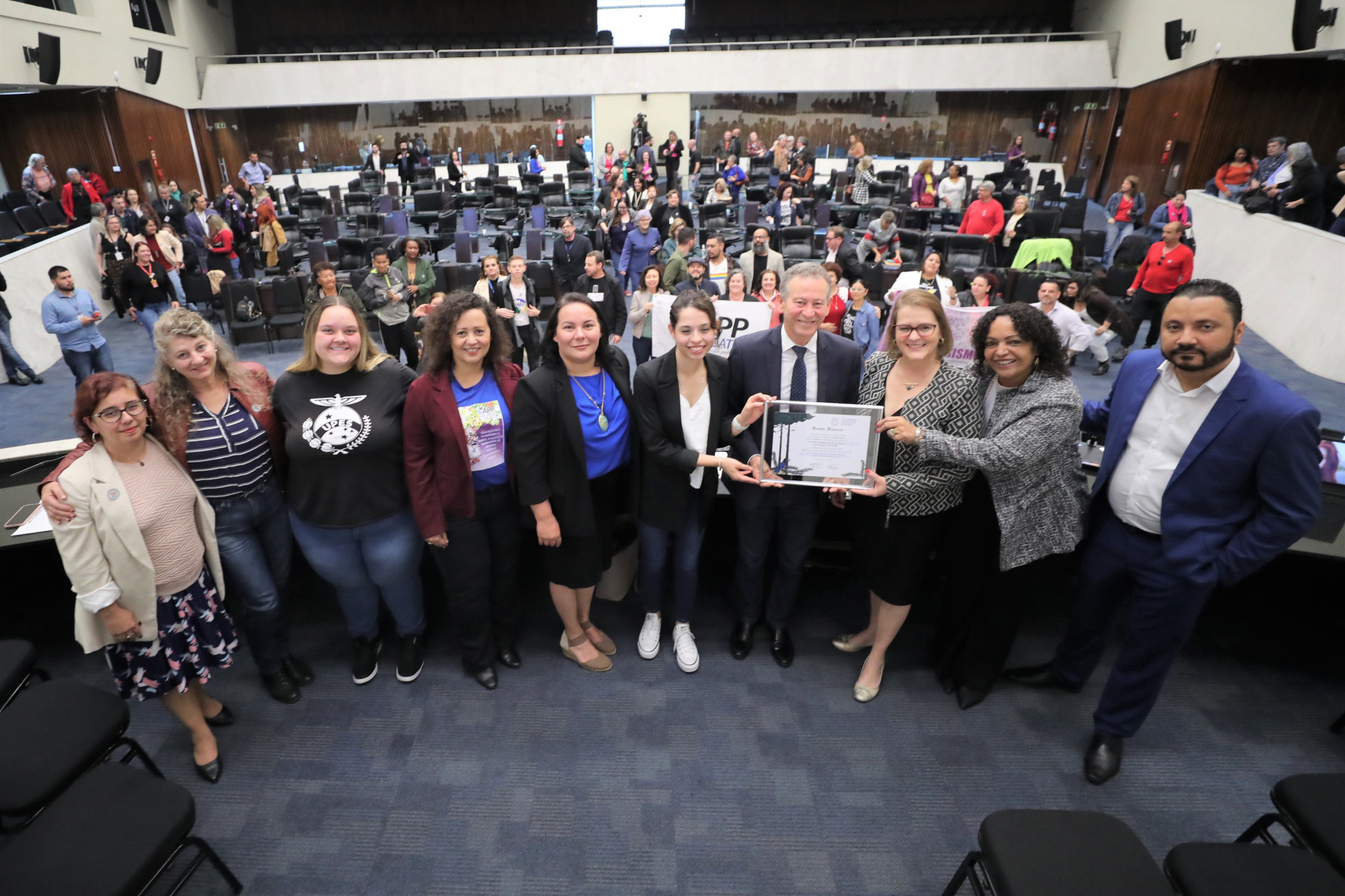Assembleia realiza sessão especial para o lançamento da Conferência Nacional de Educação - Etapa Paraná