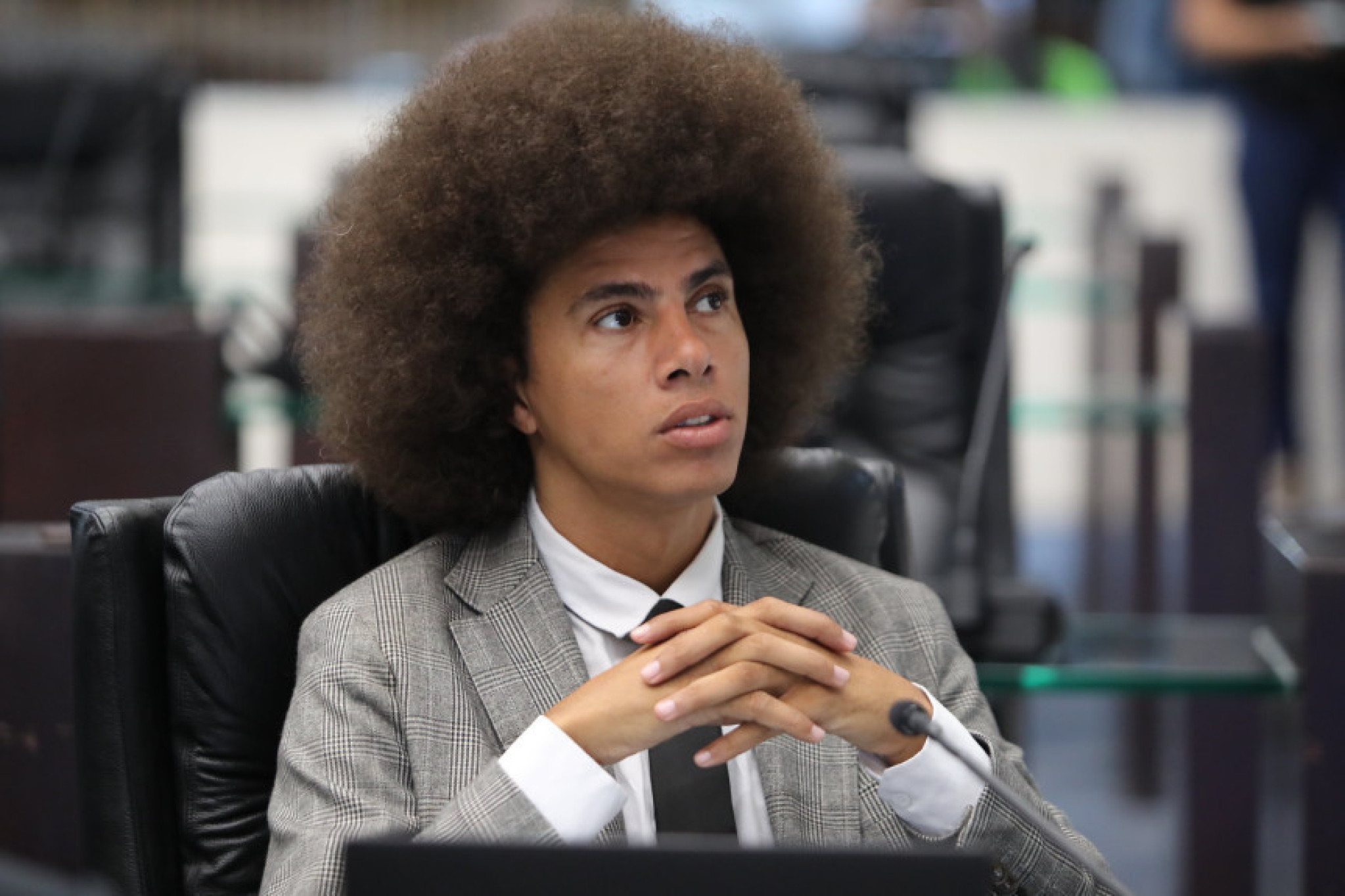 Projeto de lei prevê bilhete de passagem intermunicipal para egressos do sistema prisional retonarem à sua cidade natal