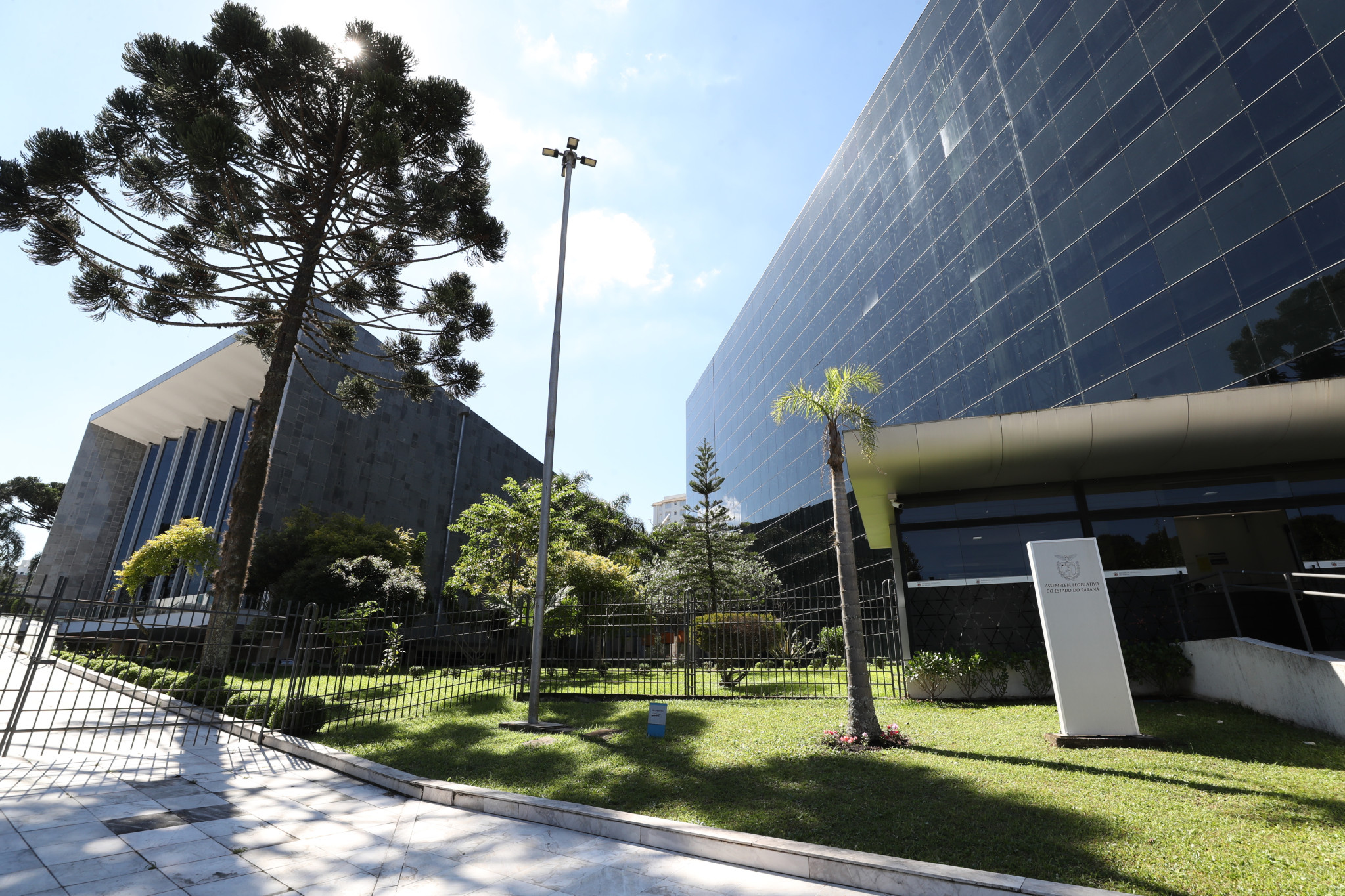 Celebração aos trabalhadores do Paraná marca a agenda legislativa