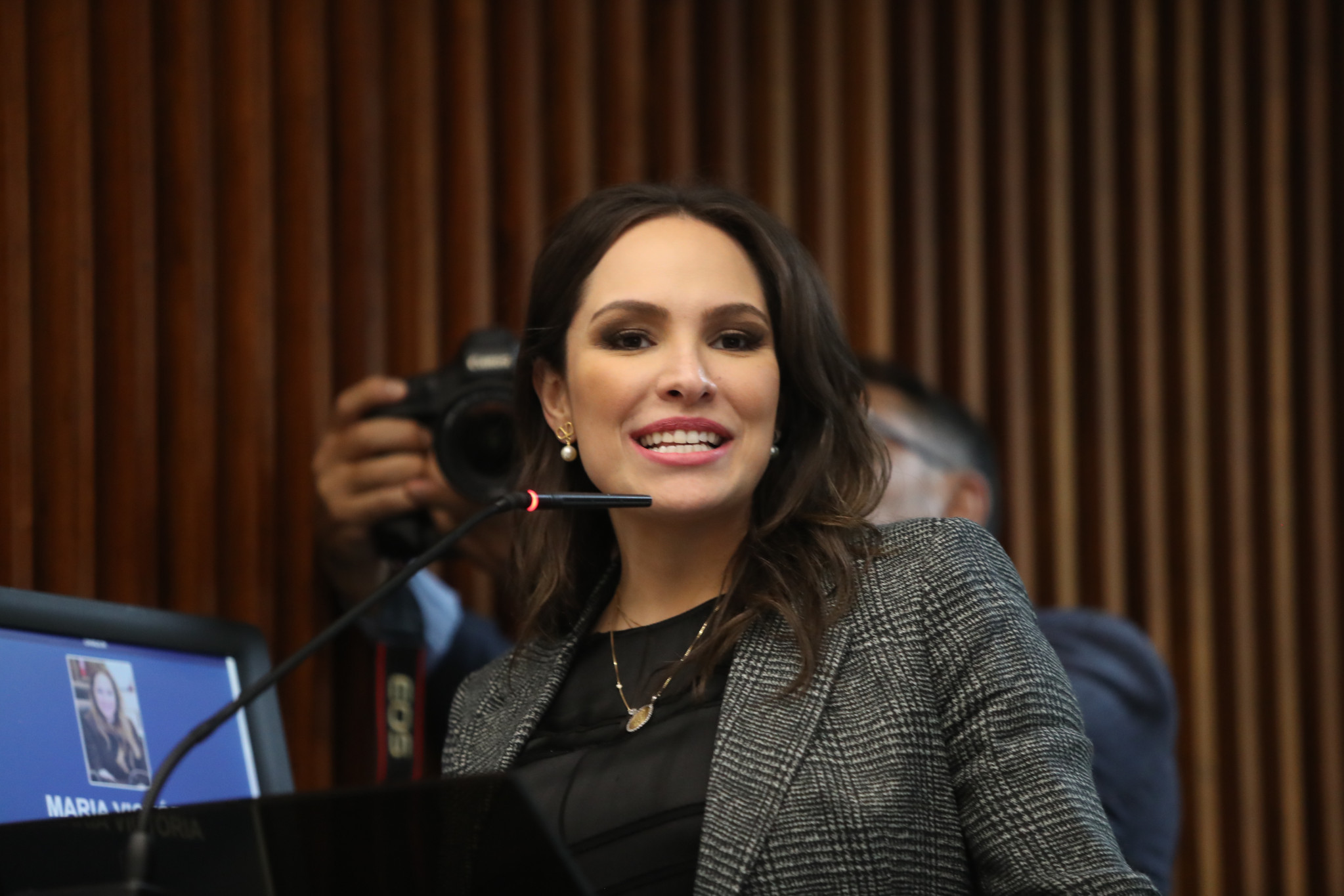 Saúde, educação e protagonismo feminino serão prioridades, diz Maria Victoria