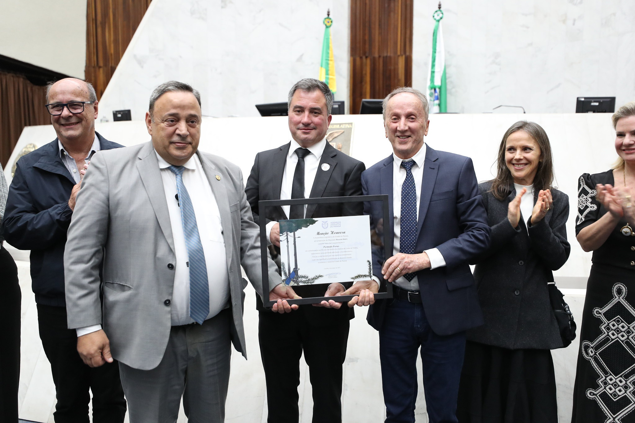 Assembleia homenageia os 86 anos da Pormade Portas