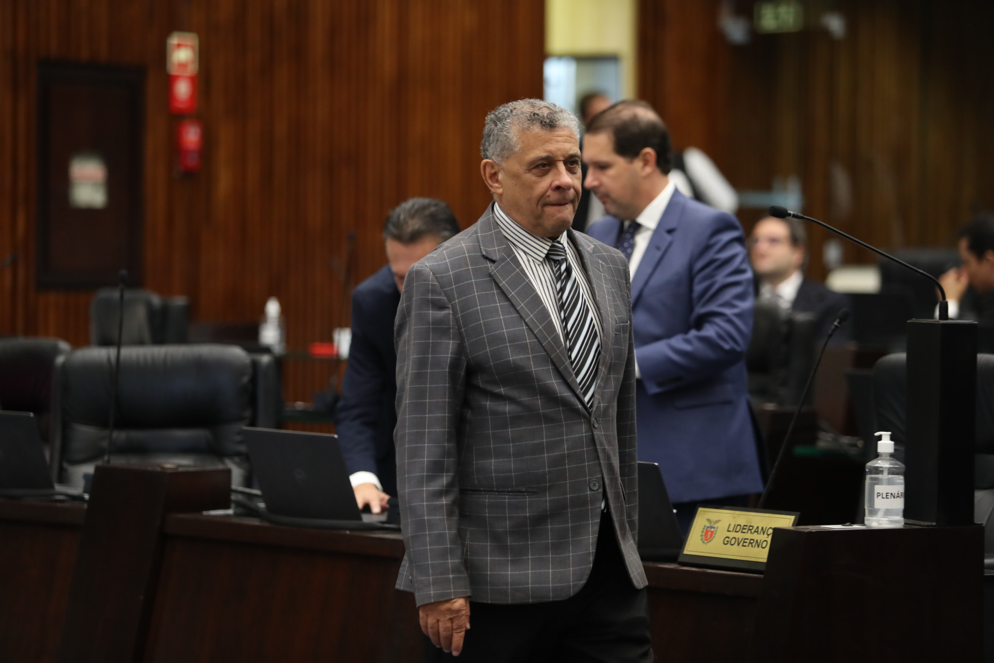 Campo minado de radares em Curitiba, diz deputado Galo