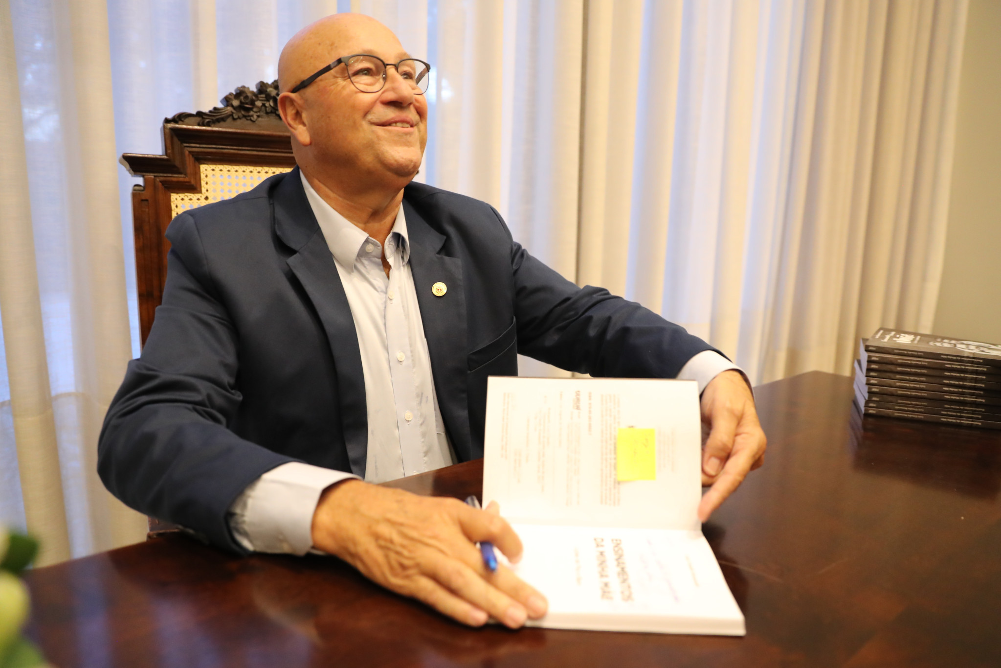 Assembleia Legislativa recebe lançamento do livro “Ensinamentos da Minha Mãe – Lições de Paz e Bem”