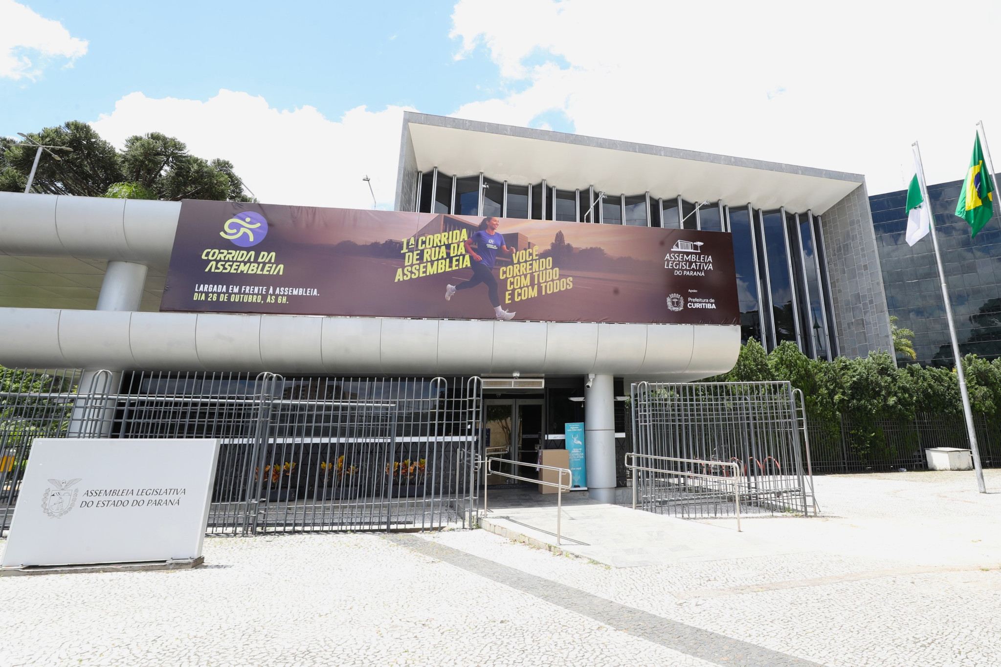 Assembleia leva programa ao Bairro Novo, promove homenagens e vota ampliação dos colégios cívico-militares na próxima semana