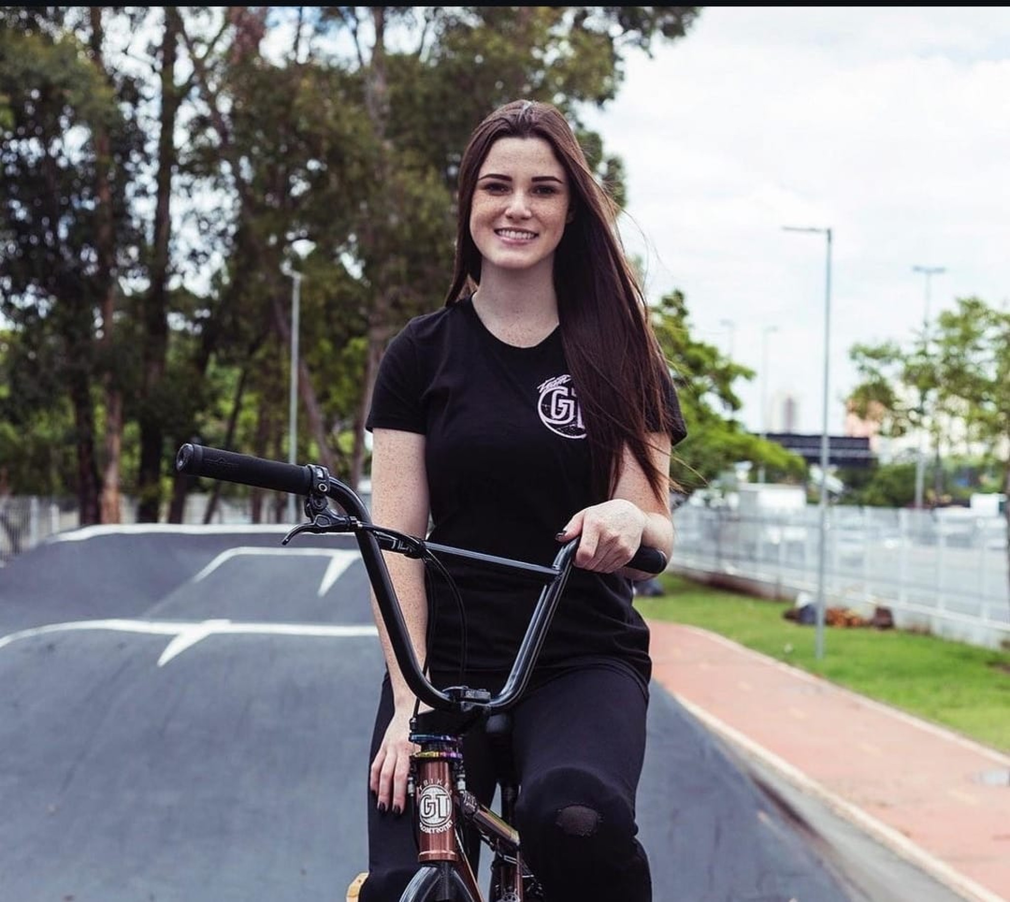 Deputada Luciana Rafagnin (PT) propõe menção honrosa à atleta Duda Penso por conquista histórica no Pan – Americano de BMX