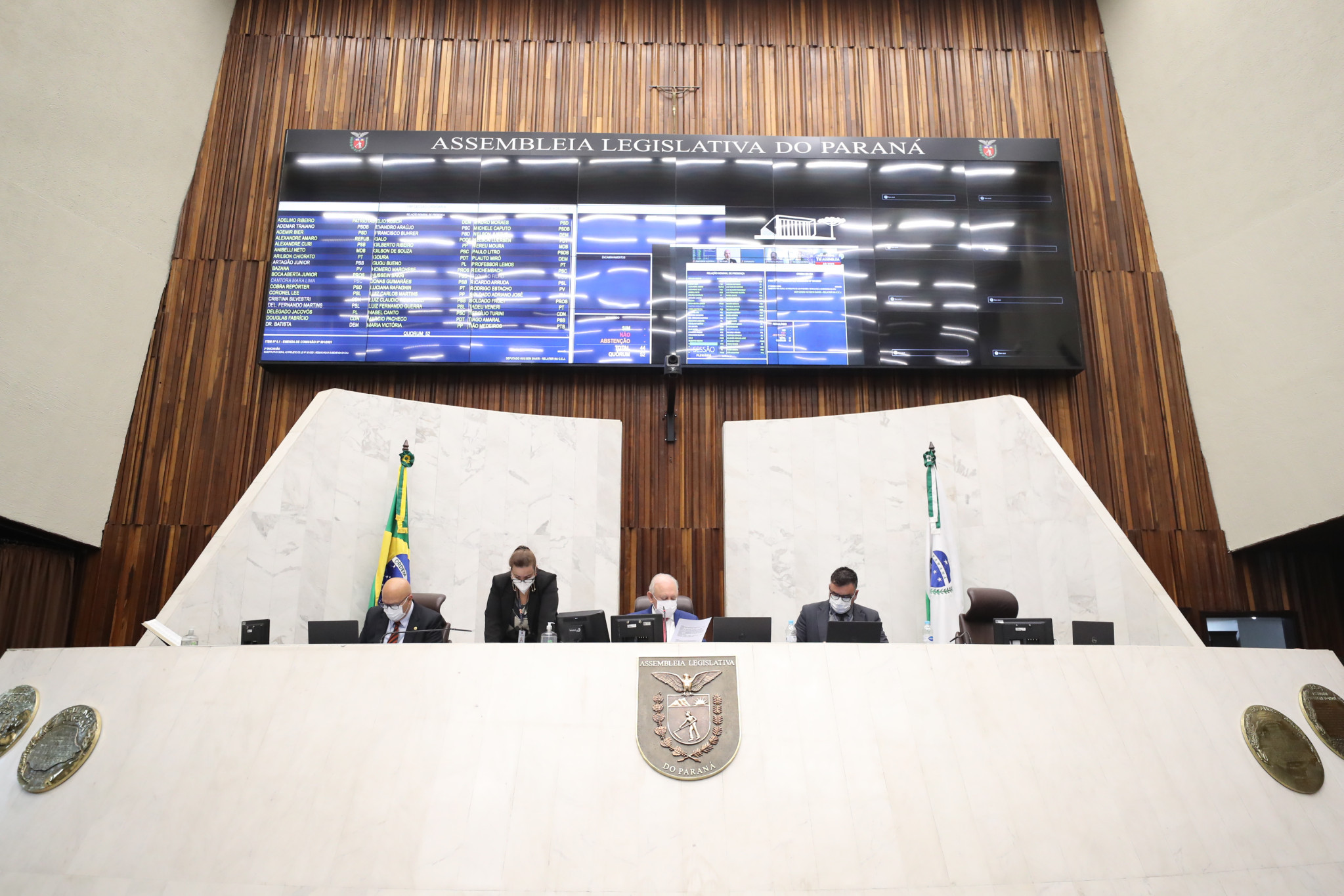 Assembleia aprova redução de multas e parcelamento de dívidas de impostos