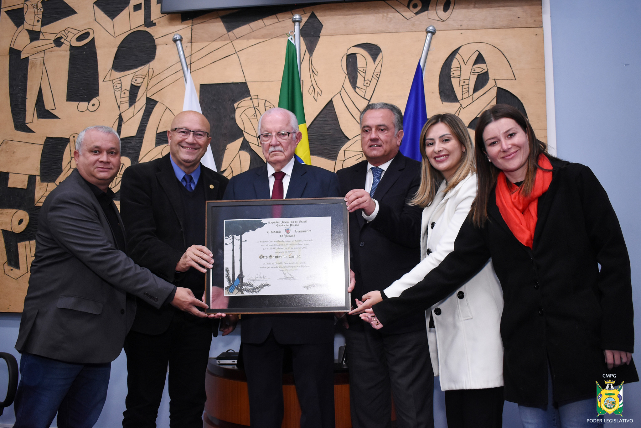 Ex-prefeito de Ponta Grossa, Otto Santos da Cunha, recebe o Título de Cidadão Benemérito do Paraná