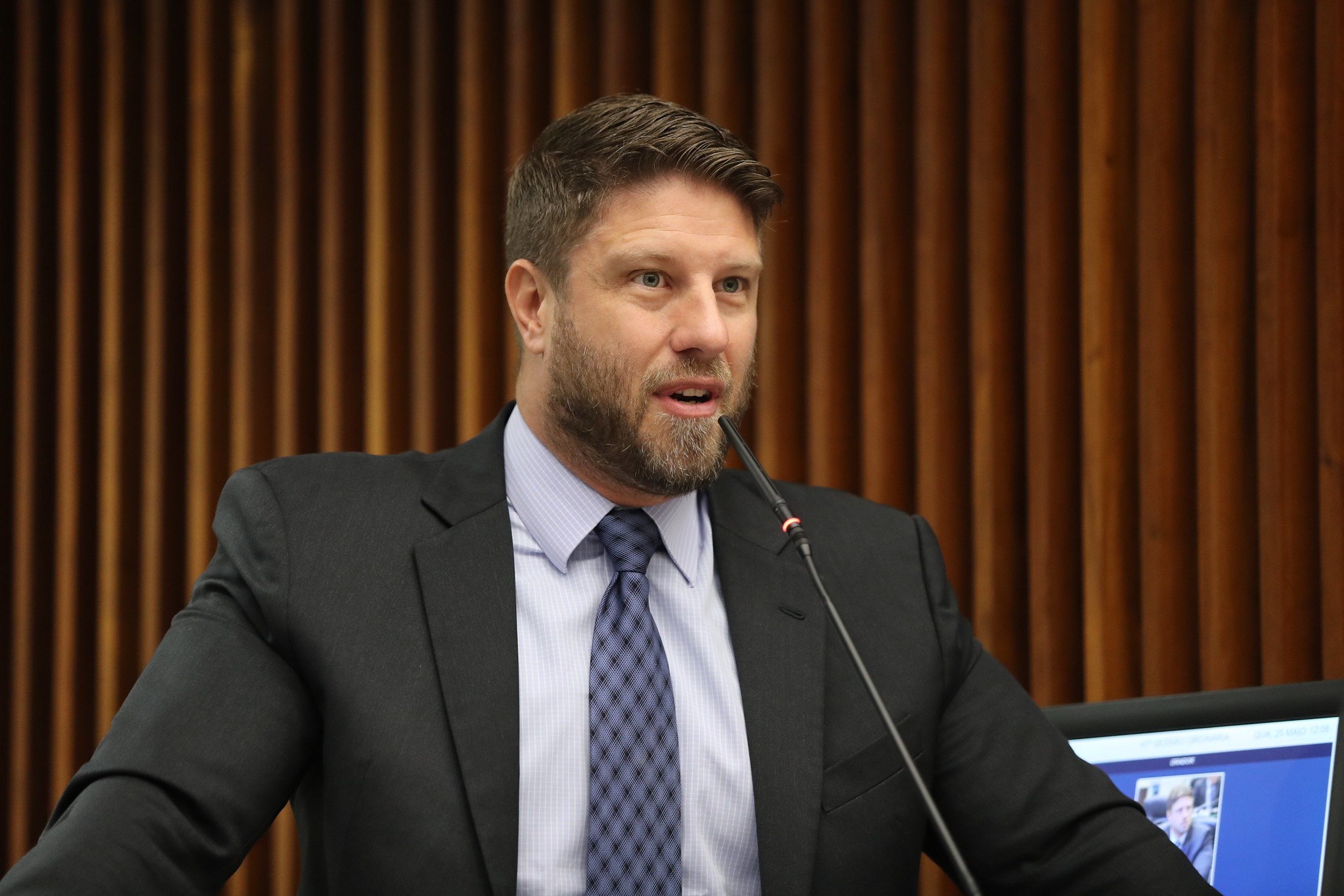 Deputado Requião Filho volta a criticar números do CAGED apresentados pelo Governo do Estado