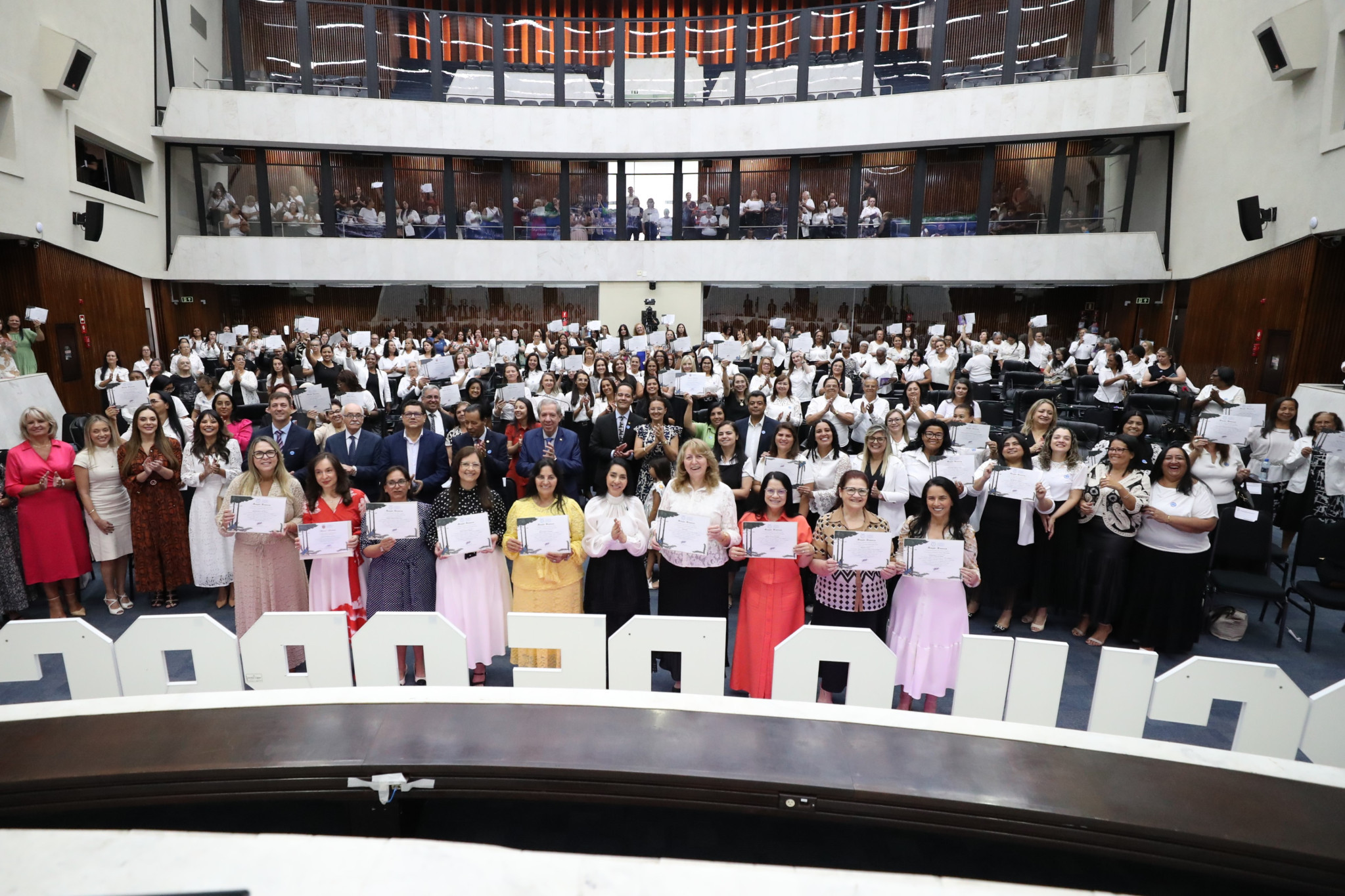Solenidade celebra o Mês da Mulher e os 84 anos do Círculo de Oração, que se tornou patrimônio do Paraná