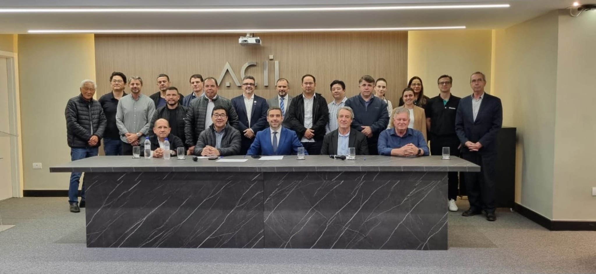 Criação do Código do Empreendedor do Paraná é debatida com empresários, lideranças e entidades representativas de Londrina