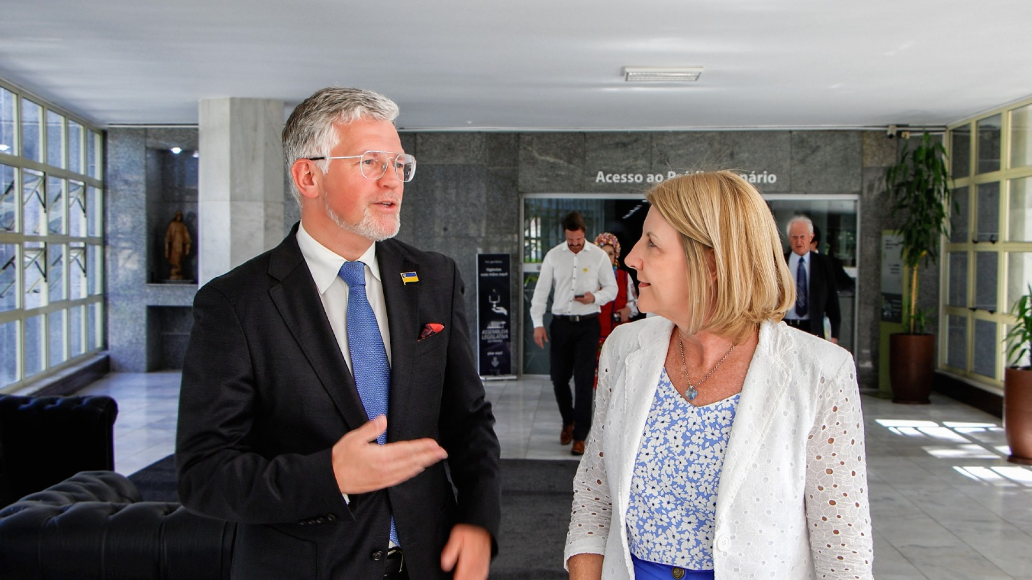 Presença do embaixador no PR amplia relações com a Ucrânia, diz deputada Márcia Huçulak (PSD)