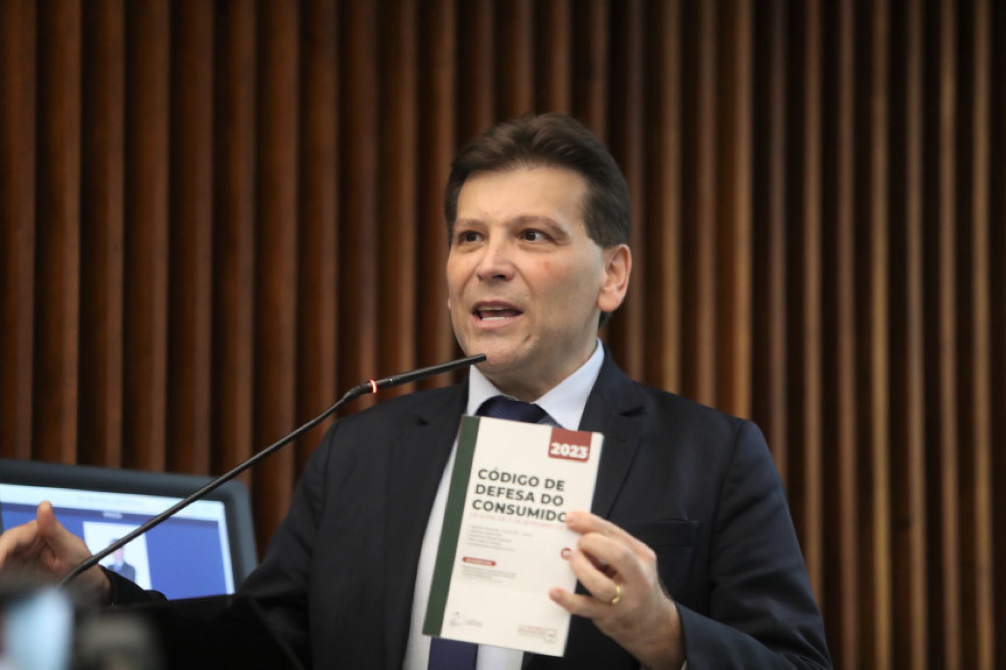 Deputado Paulo Gomes (PP) afirma que 2024 será um ano de garantias de direitos do consumidor paranaense