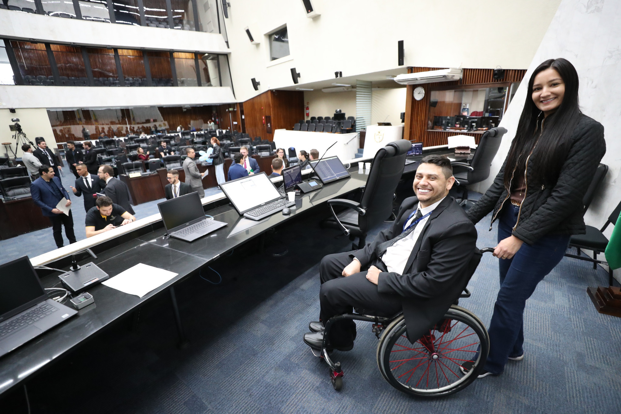 Comunicação PU 2025: deputados universitários comemoram a experiência e o aprendizado no Parlamento Universitário