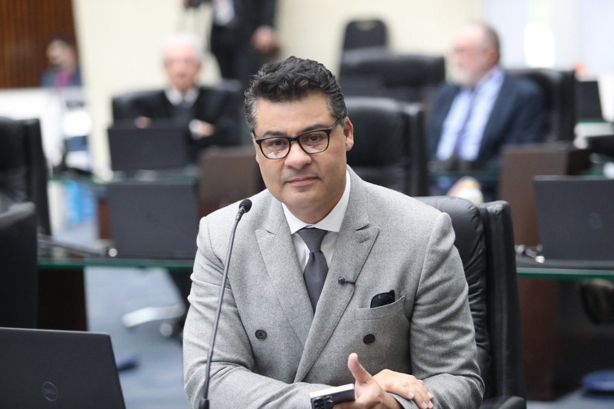 Deputado Marcelo Rangel (PSD) propõe endurecimento da lei para barrar acesso a recursos públicos por agressores de mulheres no Paraná