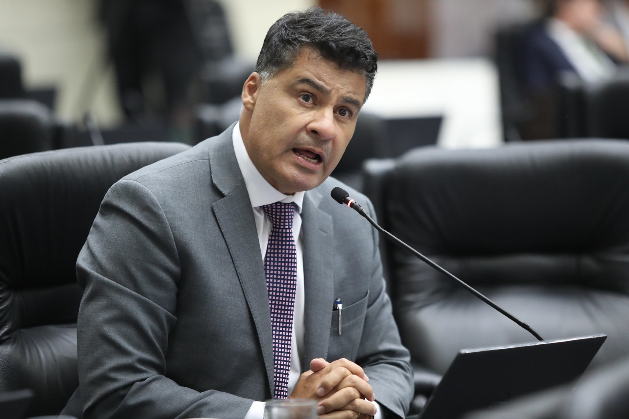 Projeto de lei propõe ampliar alcance do Teste do Pezinho no Paraná com inclusão gradual de novas doenças