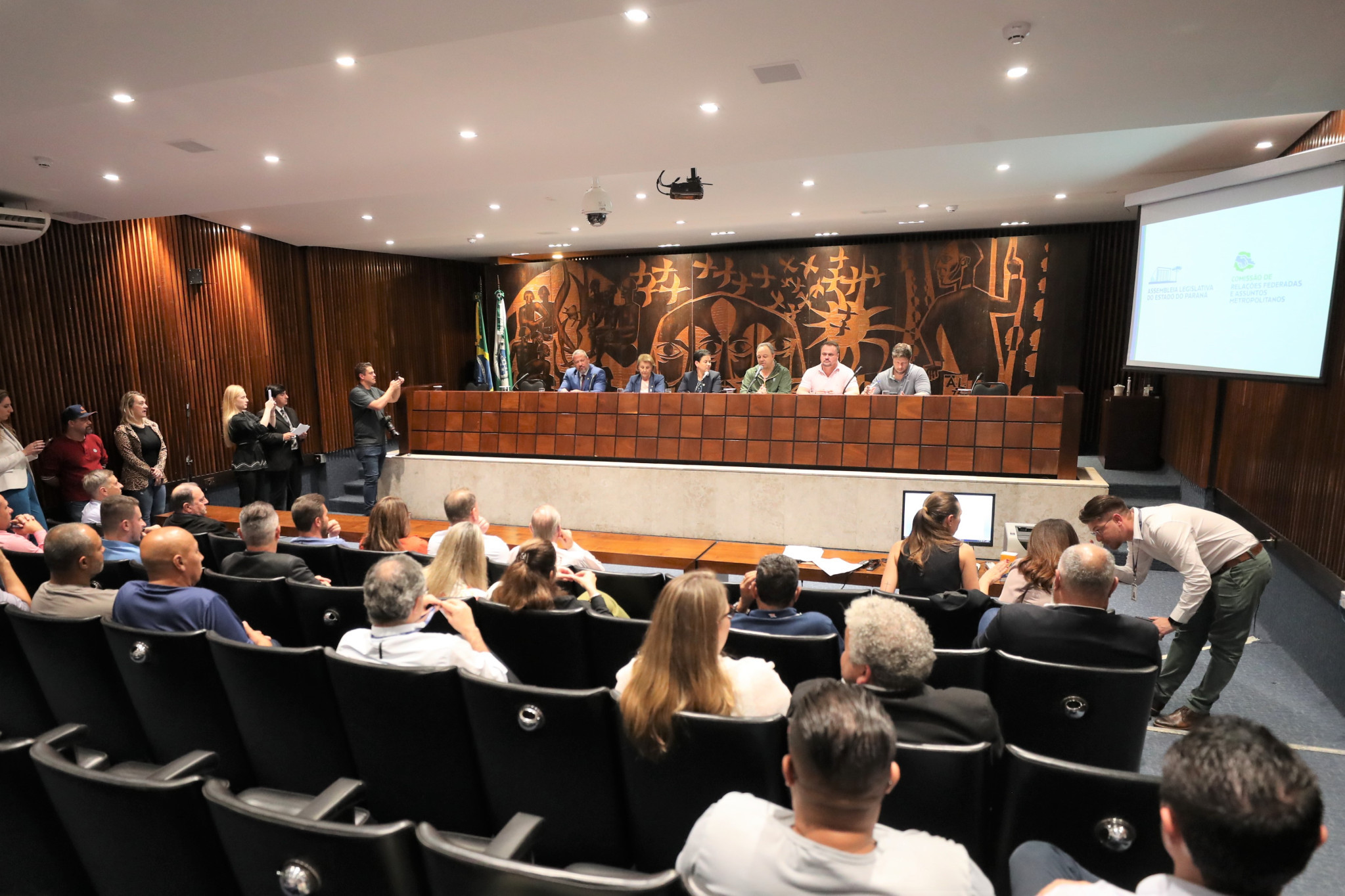 Para prefeitos da grande Curitiba, mobilidade urbana e transporte público são os gargalos da região